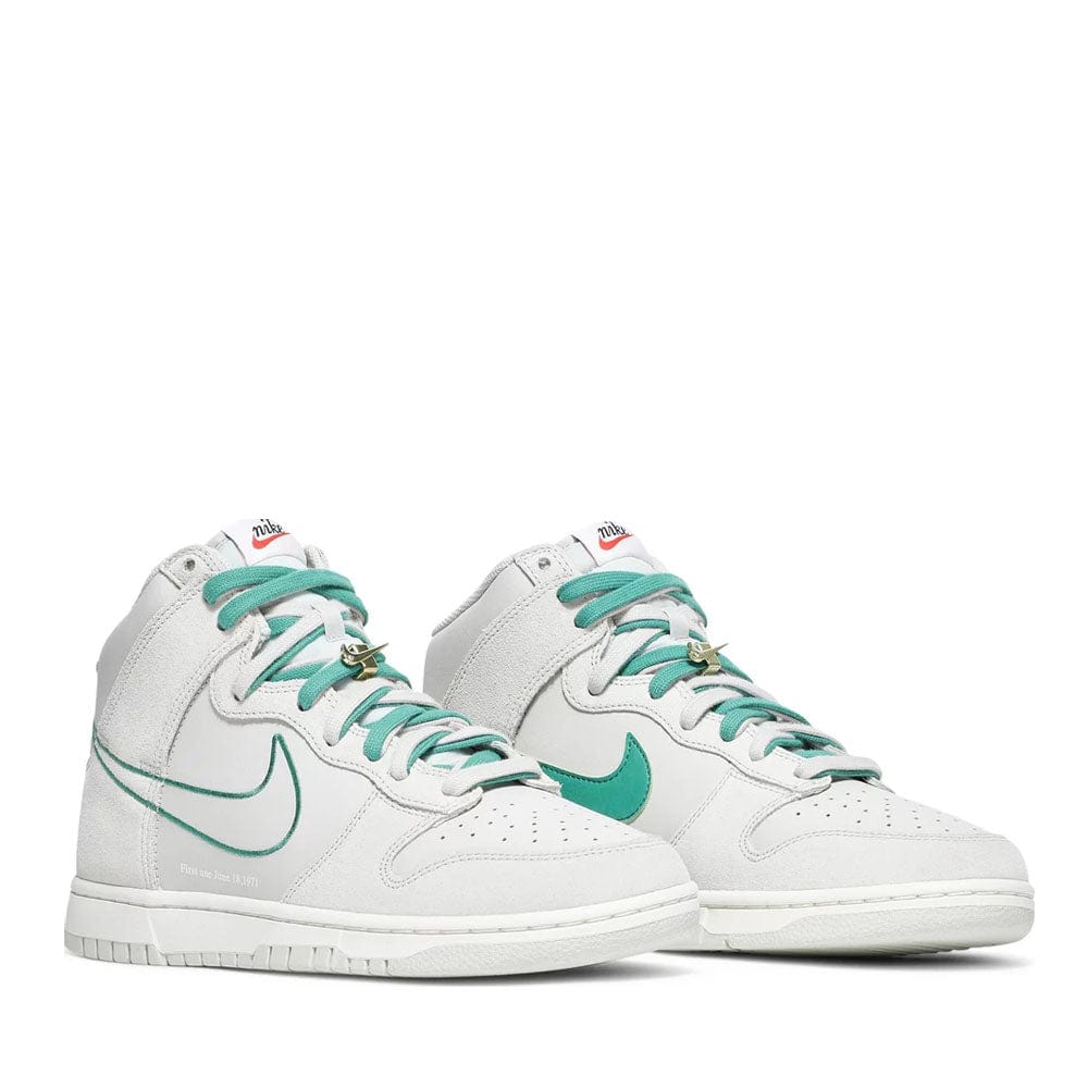 Nike Dunk High SE GS Sneakers in First Use Green Noise - New Release for Basketball & Casual Wear
