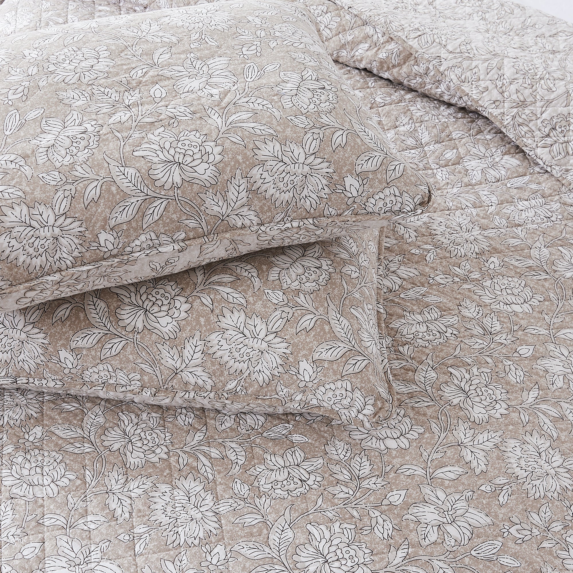 Zara Floral Block Reversible Cotton Quilt Set - Queen Size Bedding, Soft & Breathable Comforter Cover with Pillowcases - Perfect for Spring & Summer Bedroom Decor