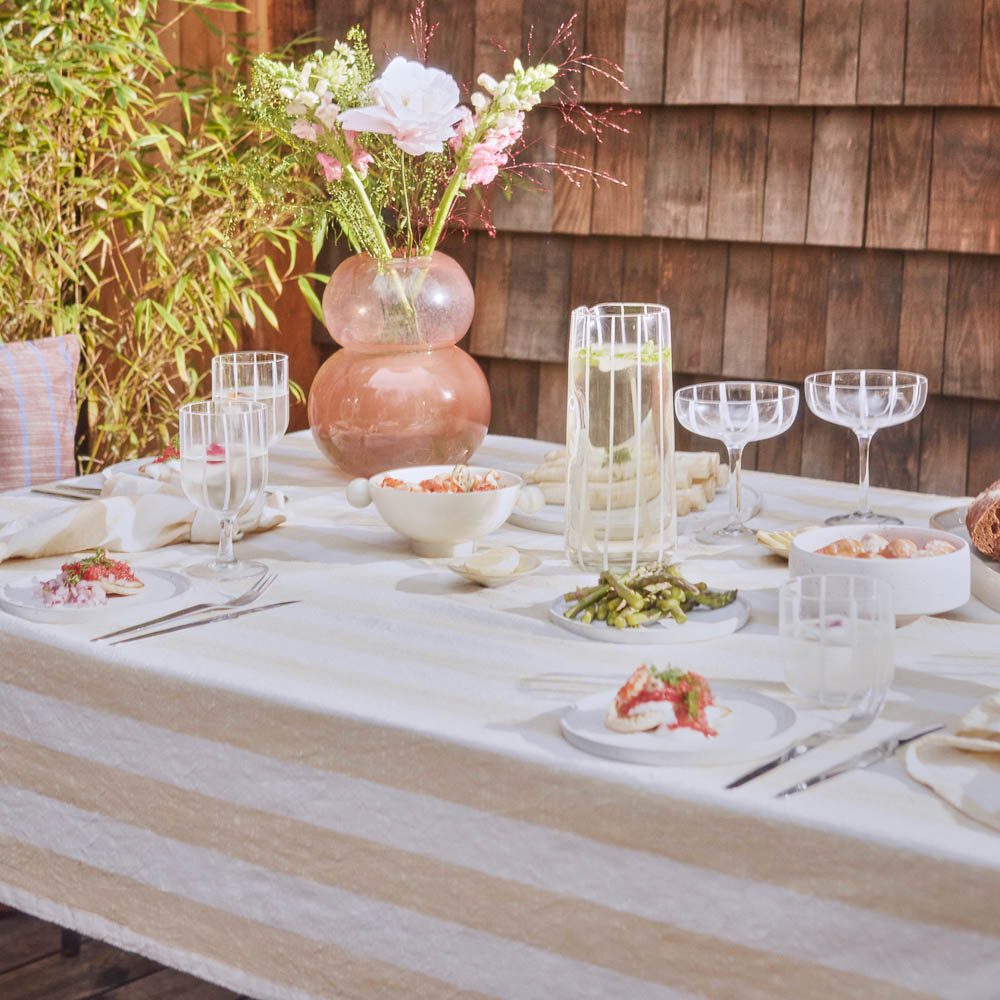 OYOY Striped Tablecloth 200x140 cm Vanilla - Waterproof & Washable Dining Table Cover for Kitchen, Party, Picnic & Outdoor Events