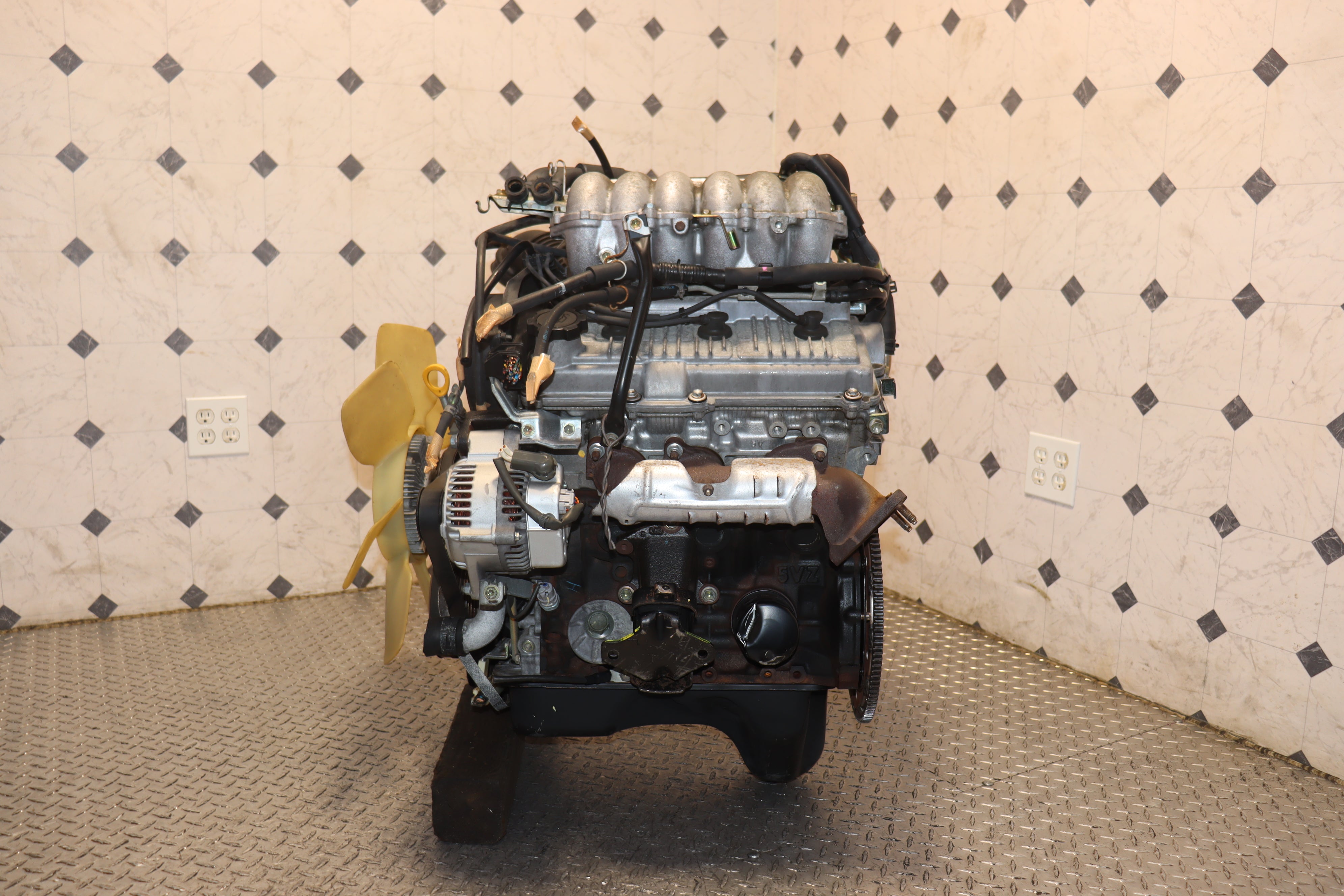 JDM 5VZ-FE 3.4L V6 4CAM Engine for 95-02 Toyota Tacoma, 96-02 4Runner & 95-98 T100 - High Performance Replacement Engine for Off-Roading & Truck Upgrades