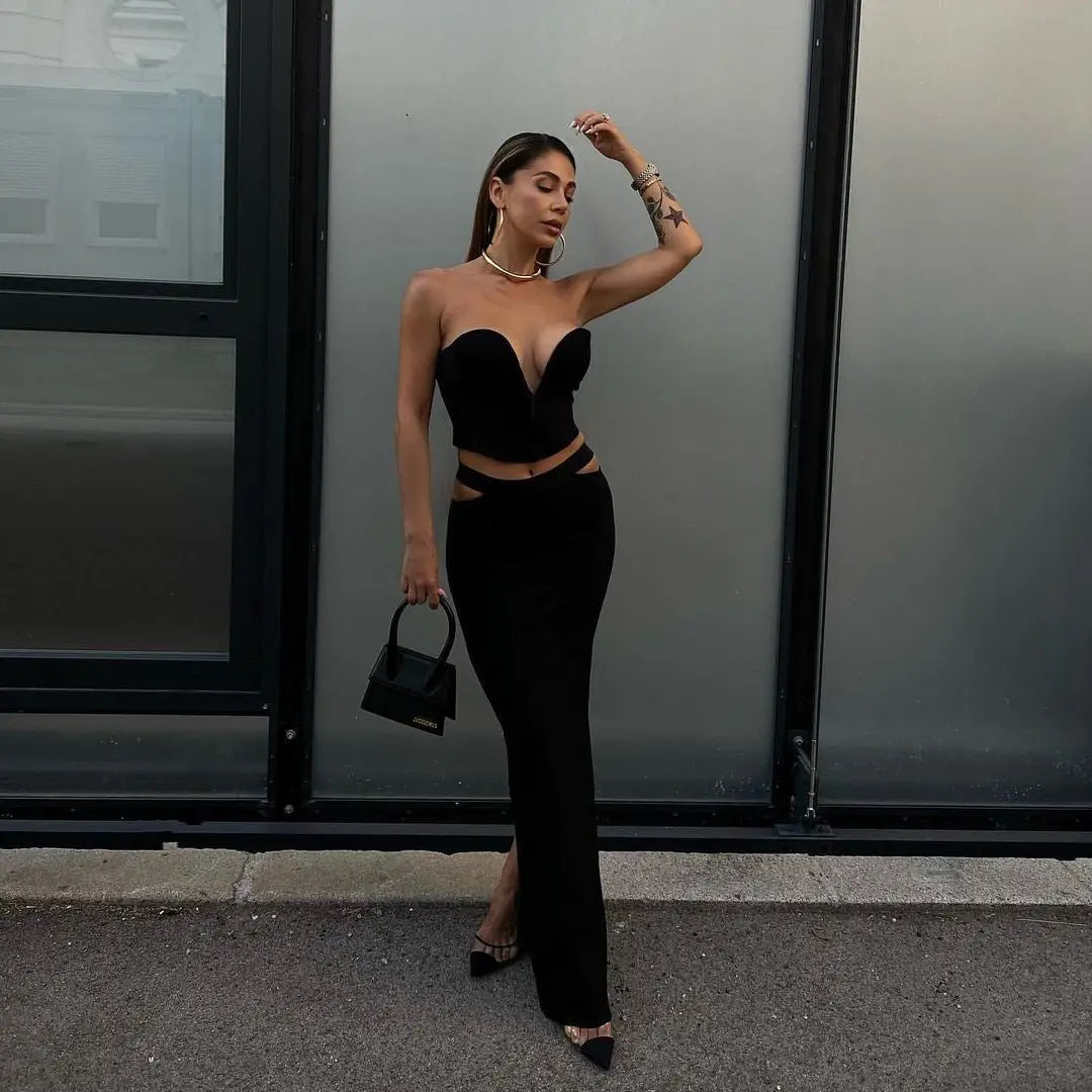 Sexy Women's 2-Piece Outfit - Deep V Neck Strapless Top & Hollow Out Long Skirt Set for Evening Party, Beach Vacation, Date Night and Special Occasions