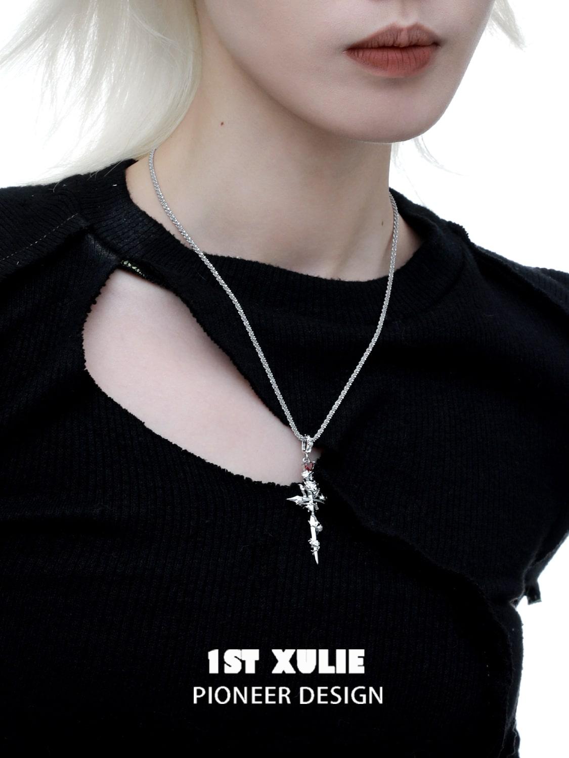 18K Gold Plated Sword Necklace for Women - Elegant Rose Design, 24K Gold & Platinum Options - Perfect for Gifts, Cosplay, and Medieval-Themed Events