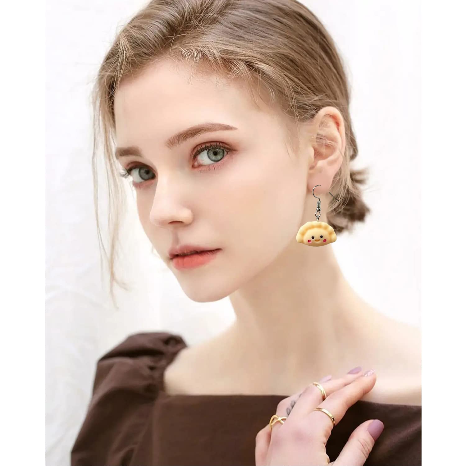 Handmade Resin Dumpling Meat Pie Pierogi Earrings - Unique Chinese Food Charm Jewelry for Women & Men | Perfect for Cosplay, Food Lovers & Cultural Fashion Accessories