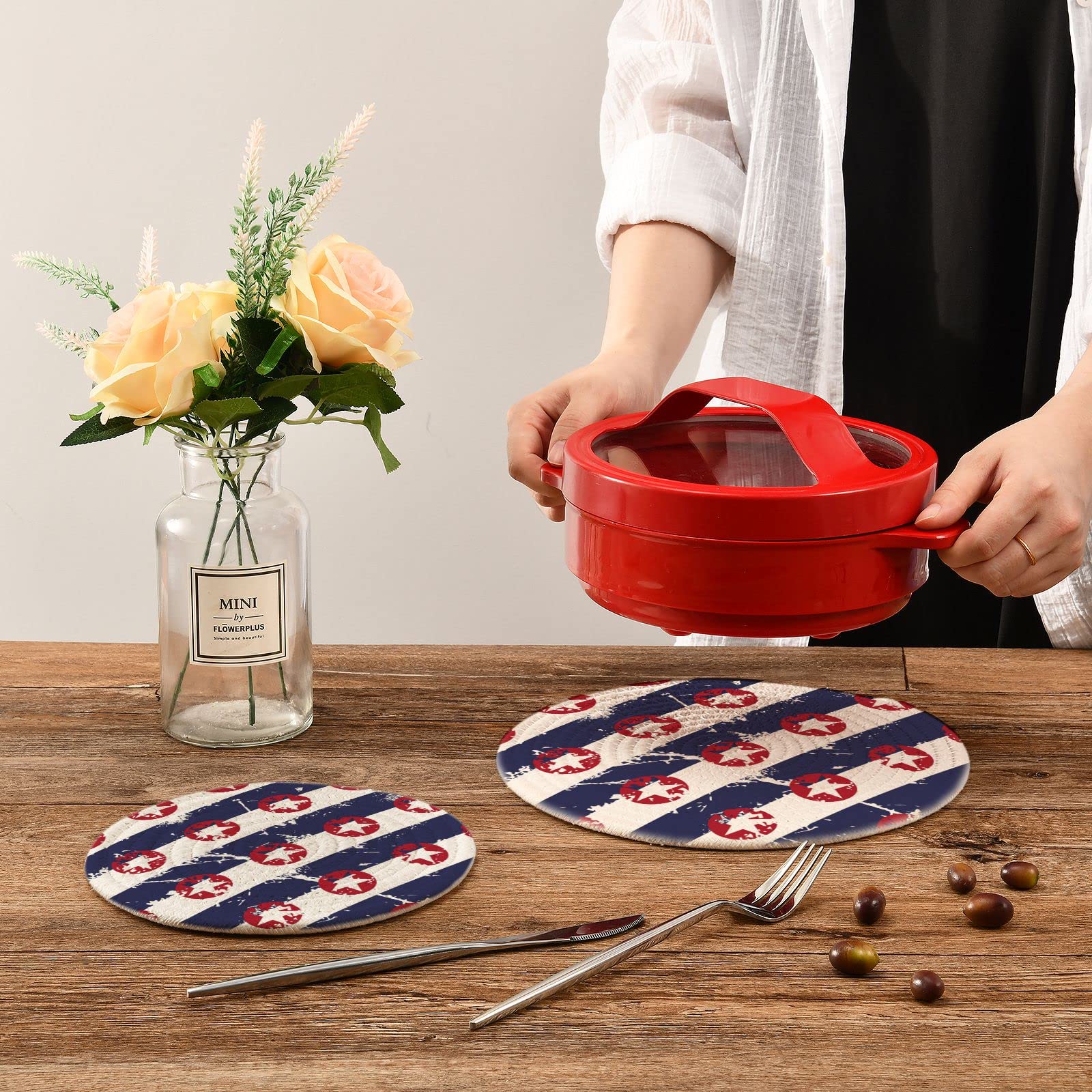 Diagonal Stripes Stars Pot Holder Trivet Set of 2 - Heat Resistant Thread Weave Hot Pads (7 & 9 Inches) for Countertop, Hot Pots & Pans - Perfect for Kitchen, Dining & BBQ Use