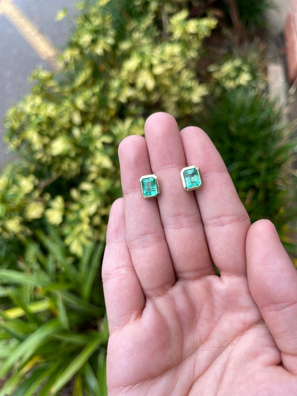 18K Gold Genuine Emerald Stud Earrings 3.70tcw - Luxurious Rich Green Gemstone Jewelry for Women - Perfect for Weddings, Parties & Special Occasions