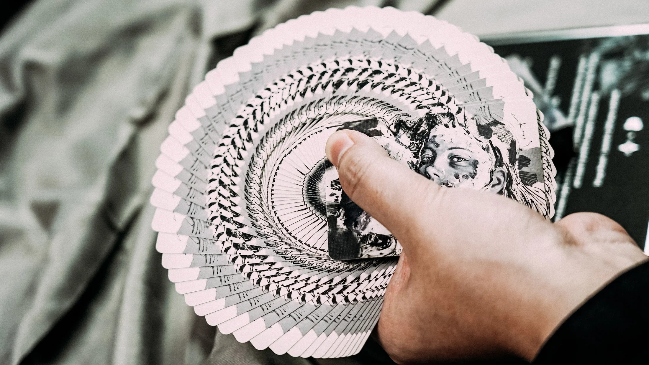 Premium Mirage Grating Collectors Box Set - Silent Playing Cards for Magic Tricks, Poker & Cardistry | Perfect Gift for Card Enthusiasts & Professional Performers
