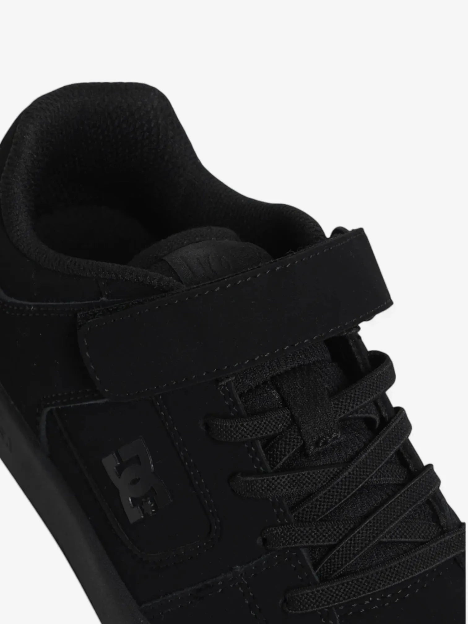 DC Kids Manteca 4 V Black Skate Shoes - Durable & Comfortable Sneakers for Boys - Perfect for Skateboarding, School & Casual Wear