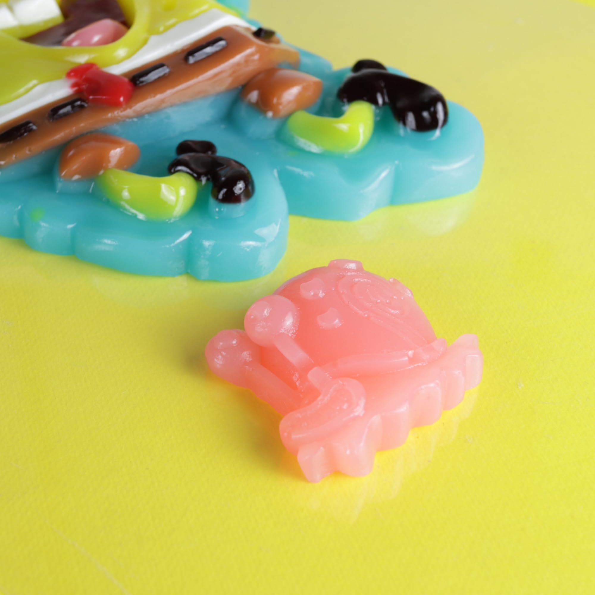 SpongeBob SquarePants Giant Gummy Candy - 6oz Themed Party Treats, Easter Basket Fillers for Kids Birthday & Holiday Celebrations