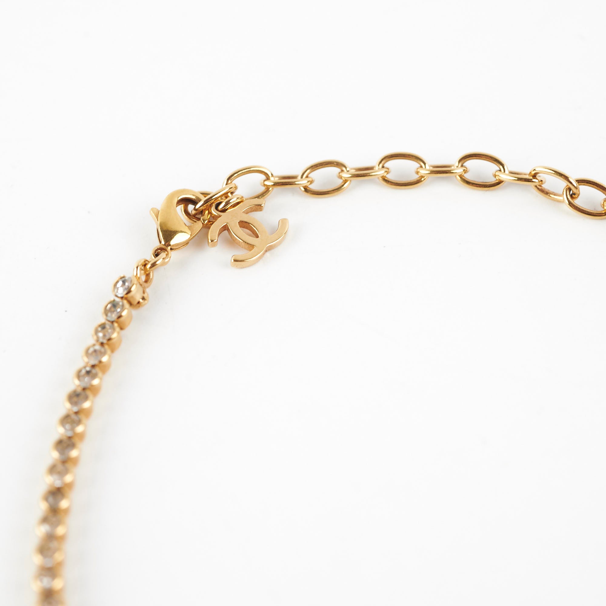 Chanel-Inspired Gold Gem Logo Choker Necklace - Elegant Costume Jewelry for Women - Perfect for Parties, Weddings & Special Occasions