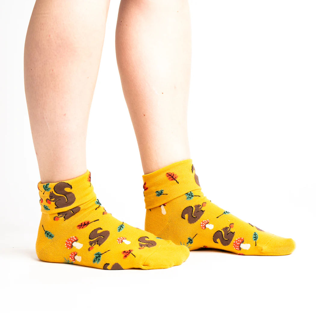 Fun & Cozy Sock It To Me Turn Cuff Crew Socks - 'I'm Fallin For You' Pattern - Women's Novelty Casual Socks for Everyday Wear, Gift Giving & Seasonal Outfits