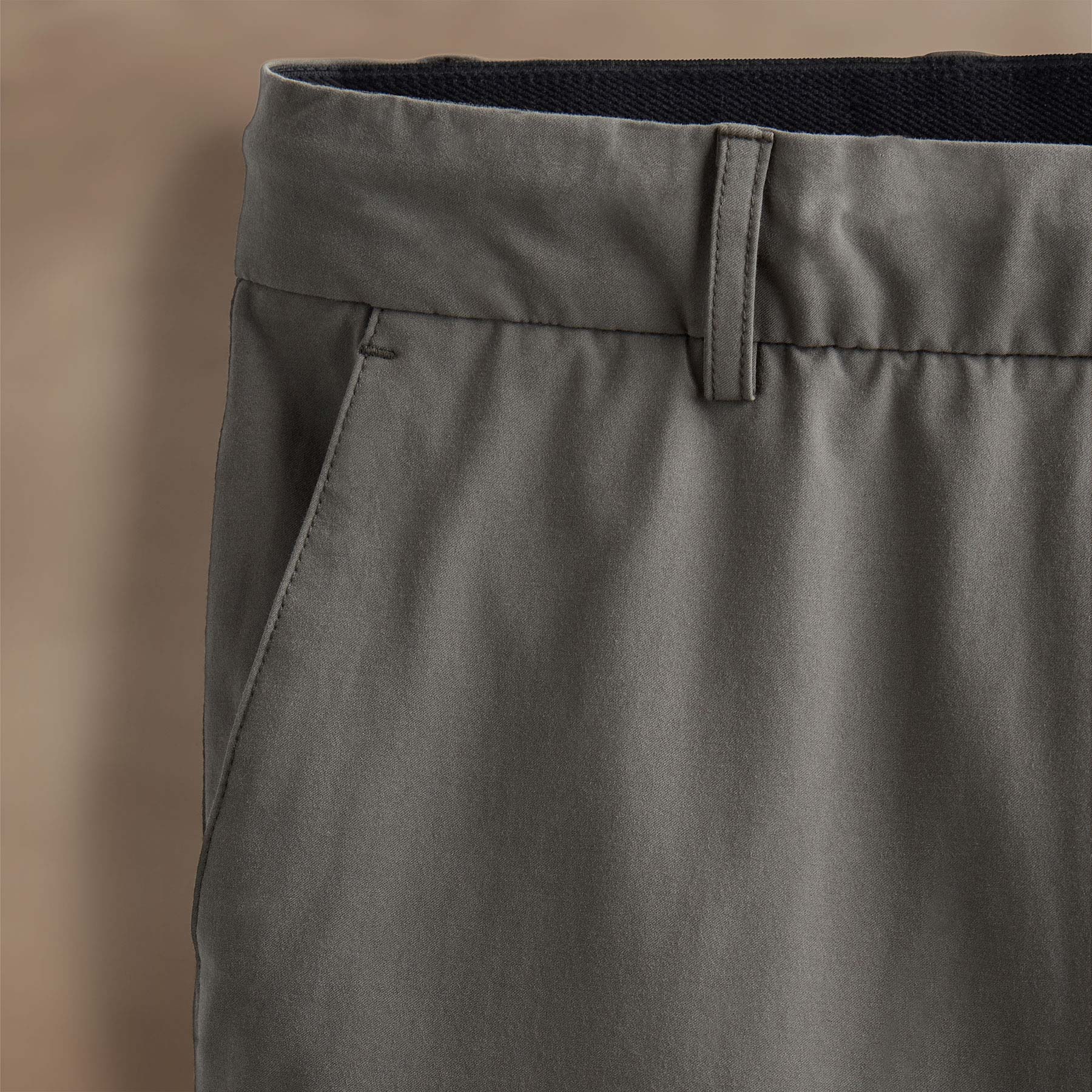 Premium Golf Pants for Men - Lightweight & Stretchable Performance Trousers - Ideal for Golfing, Hiking & Outdoor Activities