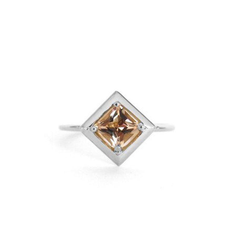 Single Quadrant Quartz Ring in Silver - Elegant & Durable Jewelry for Women, Perfect for Everyday Wear, Parties & Special Occasions
