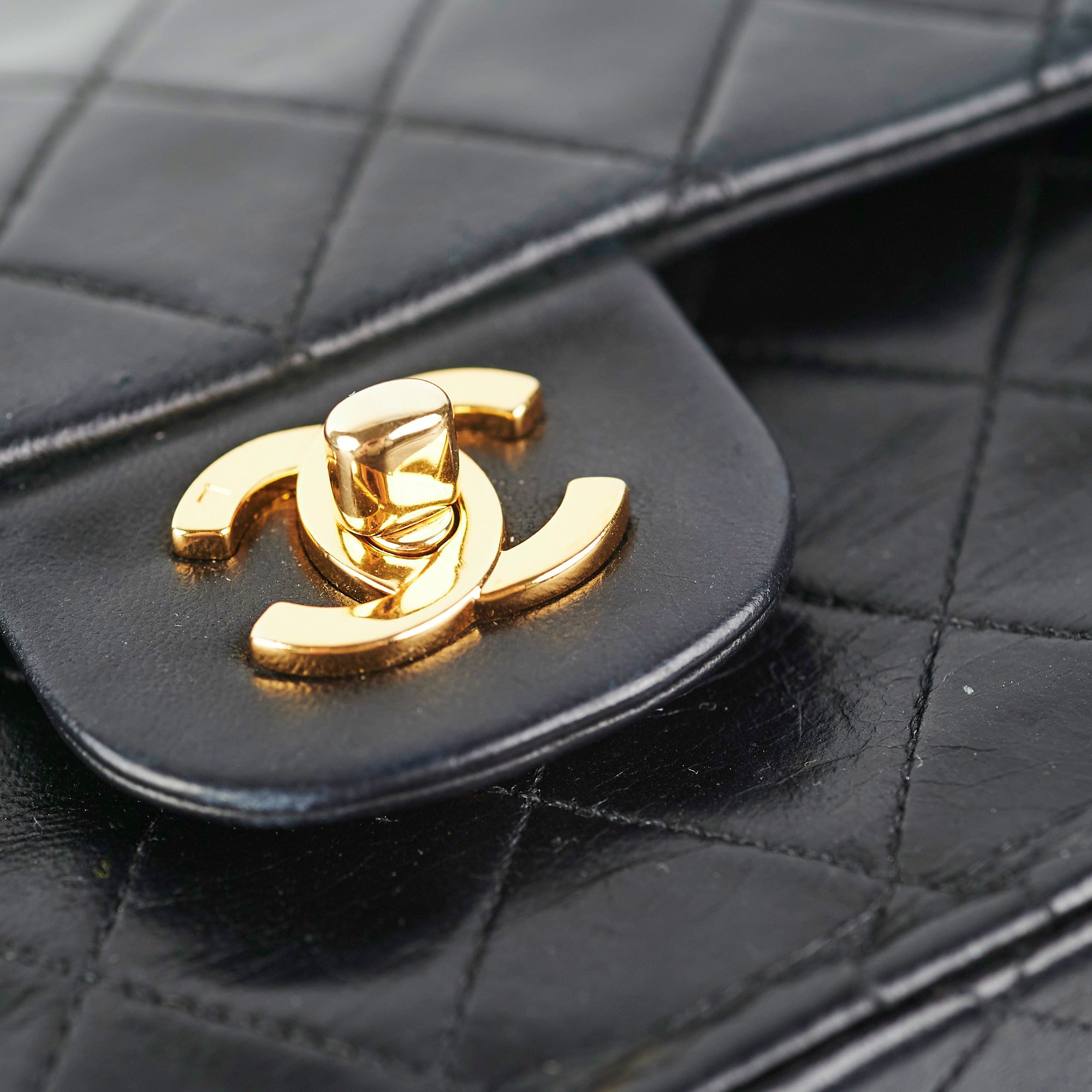 Chanel Medium Classic Flap Bag Black Lambskin Leather - Luxury Designer Handbag for Women, Perfect for Evening Events & Special Occasions