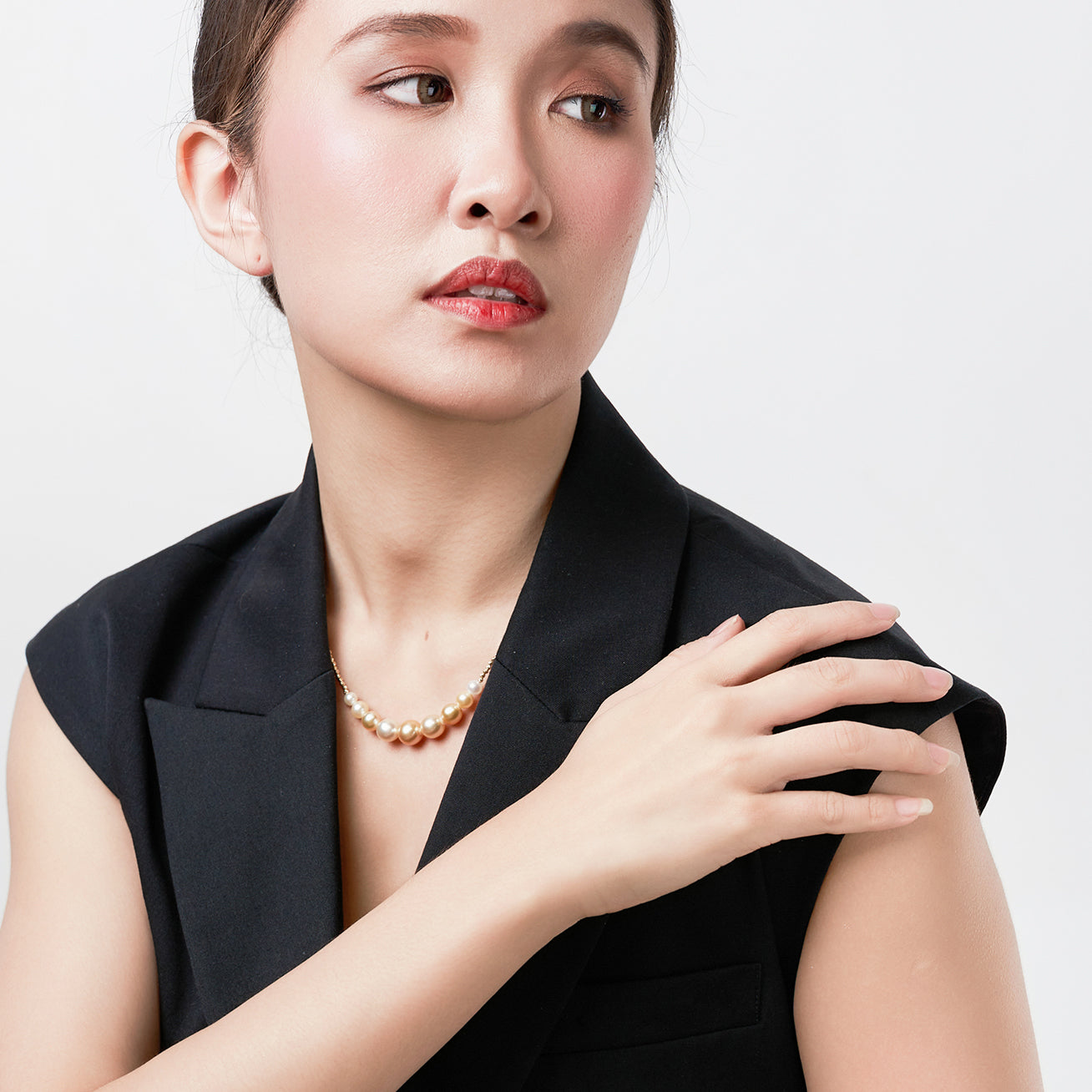 18K Gold South Sea Golden Pearl Necklace KN00209 | HARMONY - Luxury Pearl Jewelry for Women, Elegant Gift for Wedding, Anniversary & Special Occasions