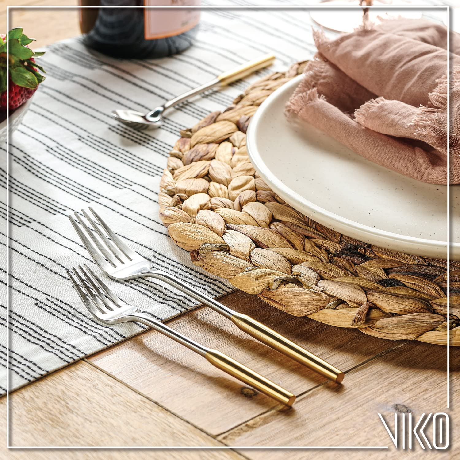 Vikko Modern Two-Tone Silverware Set - Brushed Gold & Silver 18/10 Stainless Steel Flatware - 20 Piece Cutlery Set for 4 - Elegant Dining Utensils for Wedding, Anniversary & Formal Dinner Parties