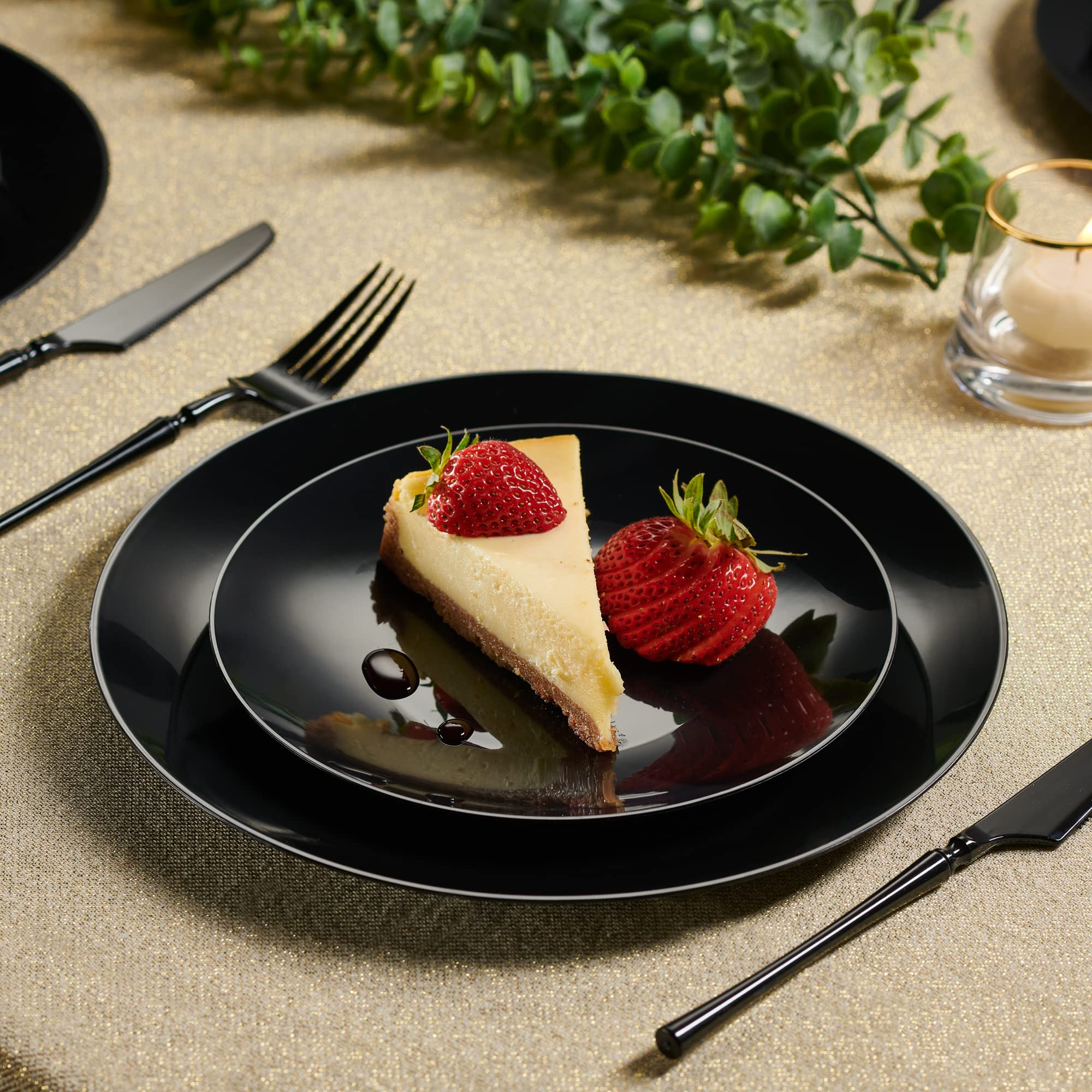 PLASTICPRO 64-Piece Black Plastic Party Plate Set - 32x7