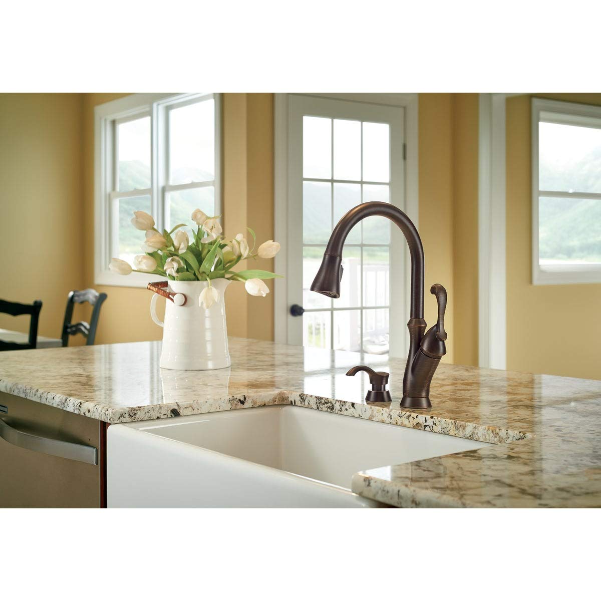 Delta Arabella Single-Handle Pull-Down Kitchen Faucet with Magnetic Docking Spray Head & Soap Dispenser - Venetian Bronze (19950-RBSD-DST) | Perfect for Modern Farmhouse & Commercial Kitchens
