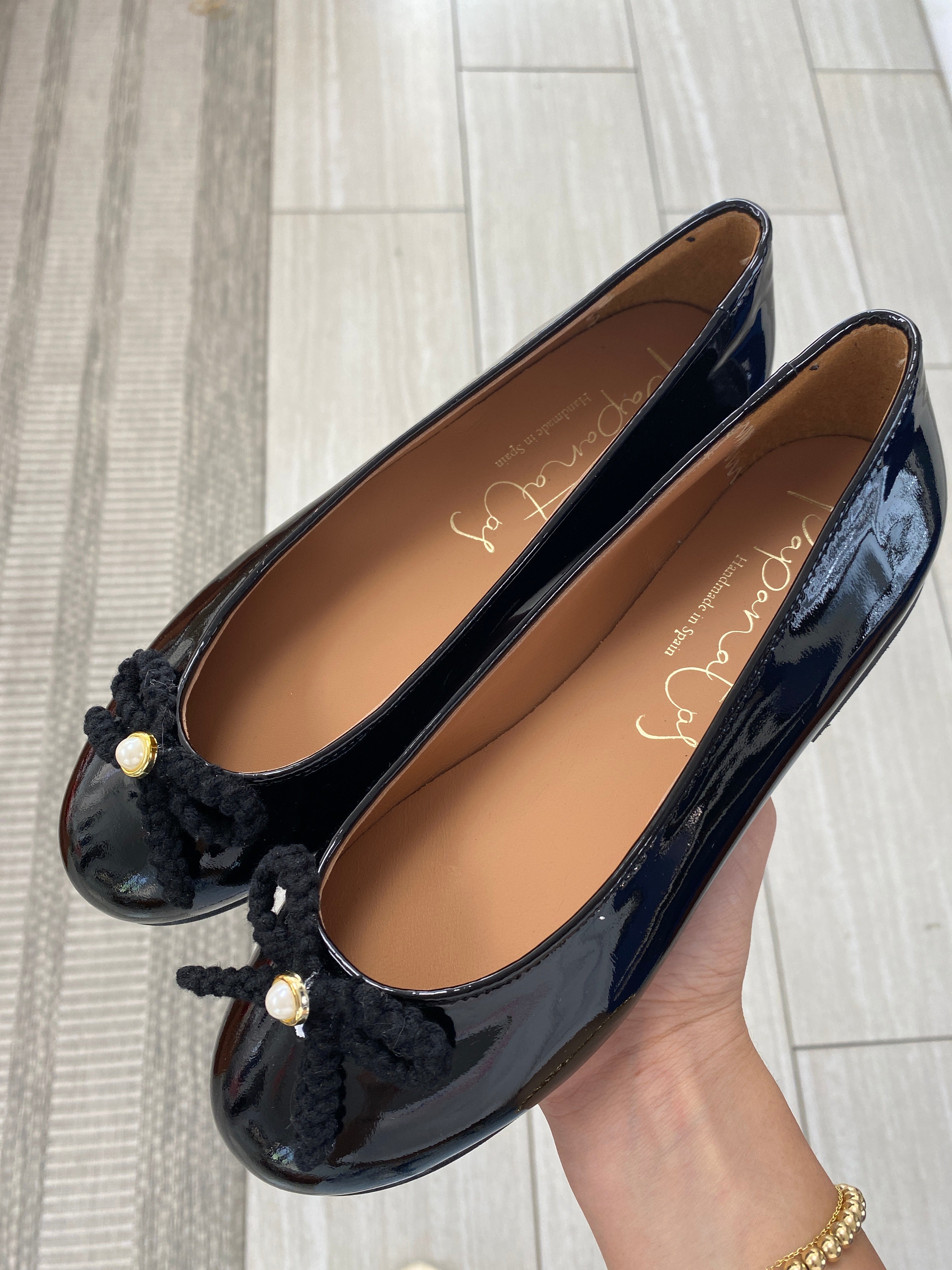 Black Patent Leather Bow Ballet Flats for Women - Elegant & Comfortable Shoes for Work, Parties & Weddings