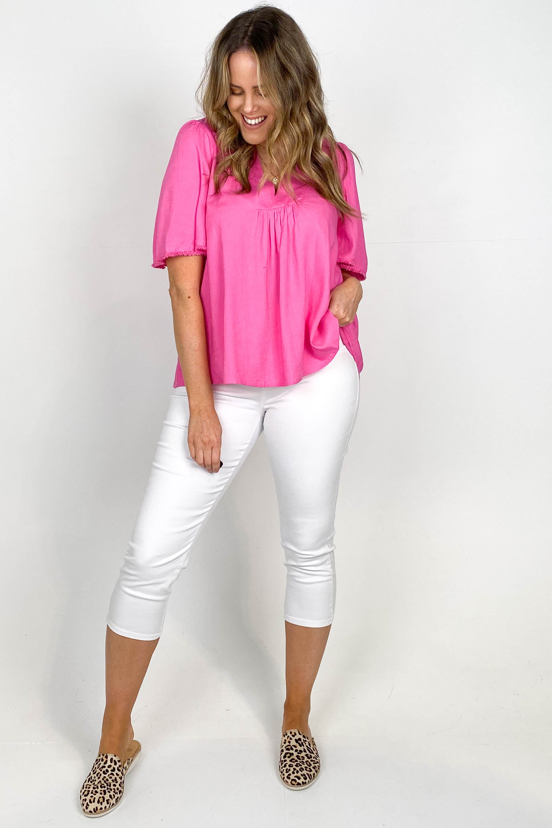 Betty Basics Women's Masie Capri Jeans in White - Comfortable Stretch Denim Pants for Casual Wear & Summer Outfits
