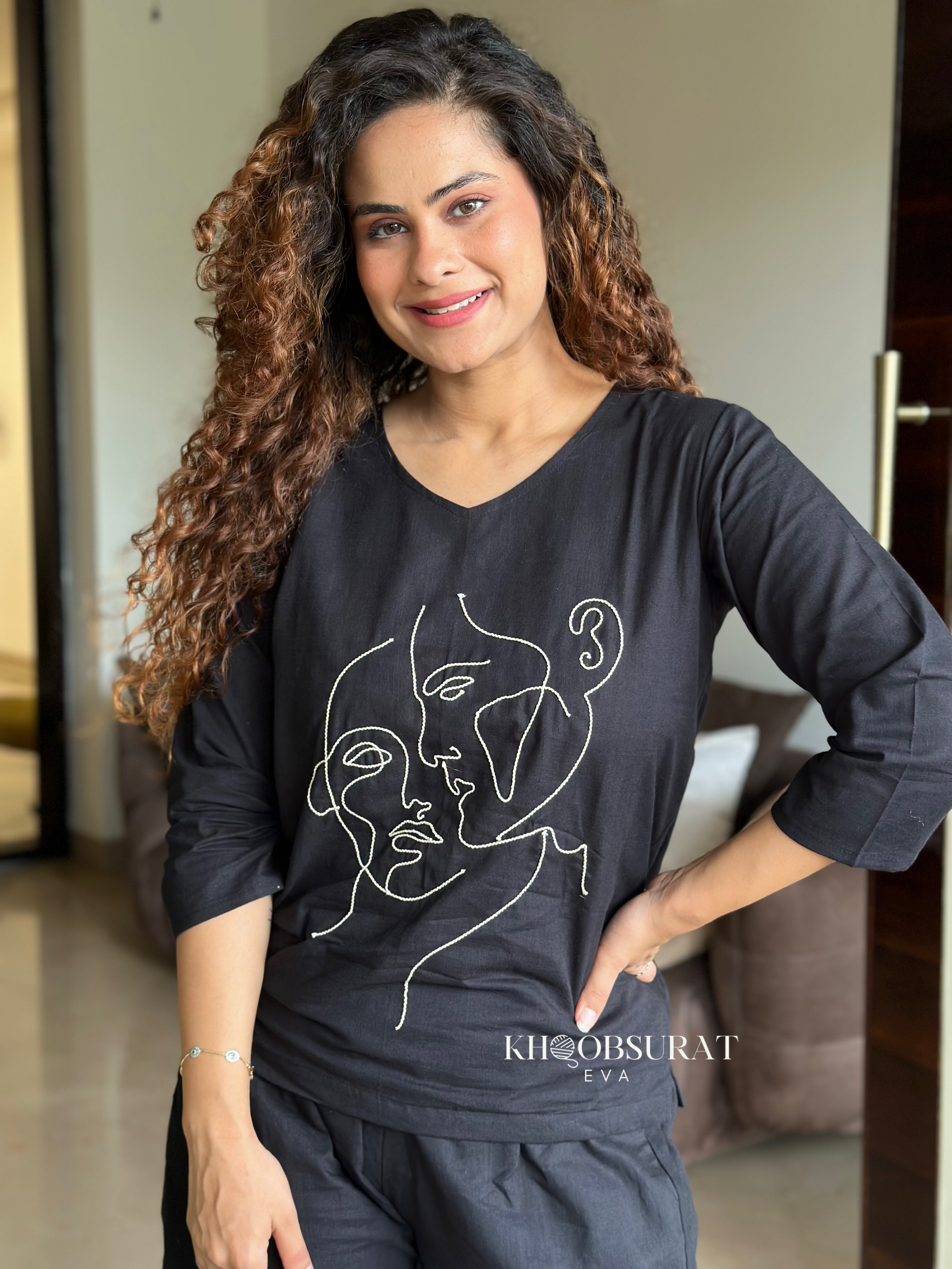 Stylish Black Casual Outfit Set for Women - Comfortable Lounge & Streetwear - Perfect for Relaxing at Home, Running Errands, or Weekend Outings