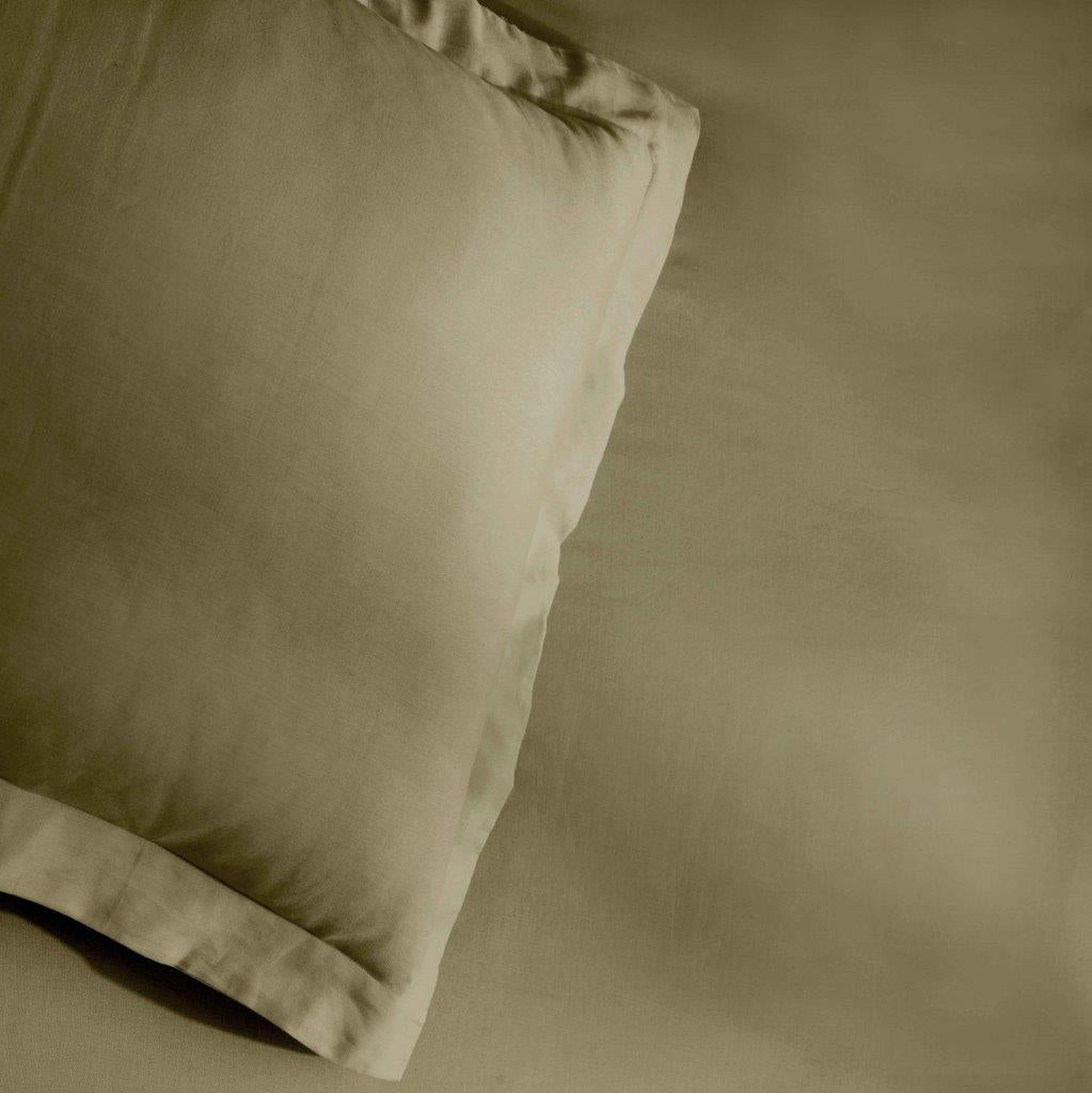 Premium 100% Egyptian Cotton Duvet Cover Set - 300 Thread Count, Breathable & Soft Bedding for All Seasons - Perfect for Master Bedroom, Guest Room & Luxury Hotels