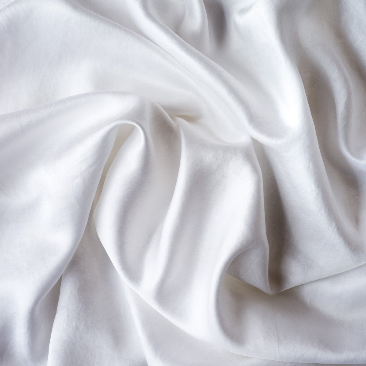 Premium Seraphina Pillowcase (Single) - Soft & Breathable 100% Cotton Pillow Cover for Bedroom, Hotel, or Travel - Hypoallergenic & Wrinkle-Resistant