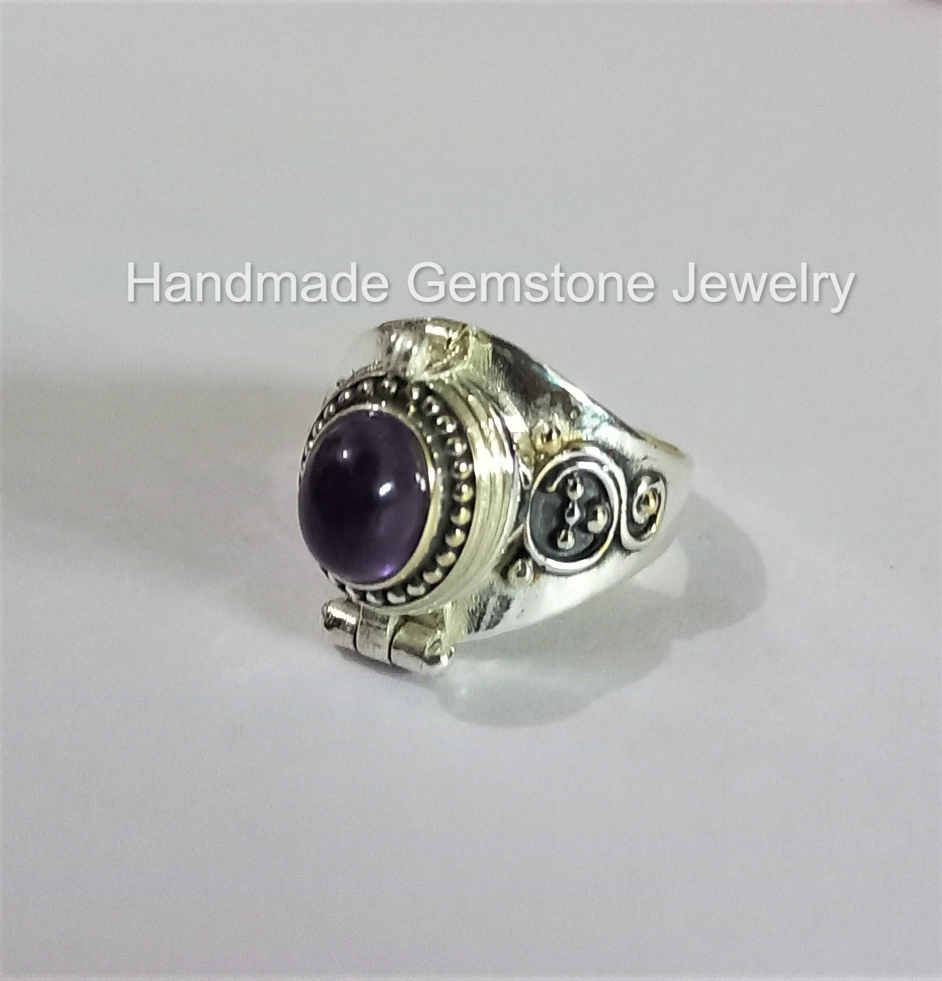 Natural Amethyst Poison Box Ring - Handmade Oval Gemstone Jewelry, February Birthstone, Vintage Openable Ring for Women | Perfect Gift for Valentine's Day, Anniversary & Witchy Aesthetic Lovers