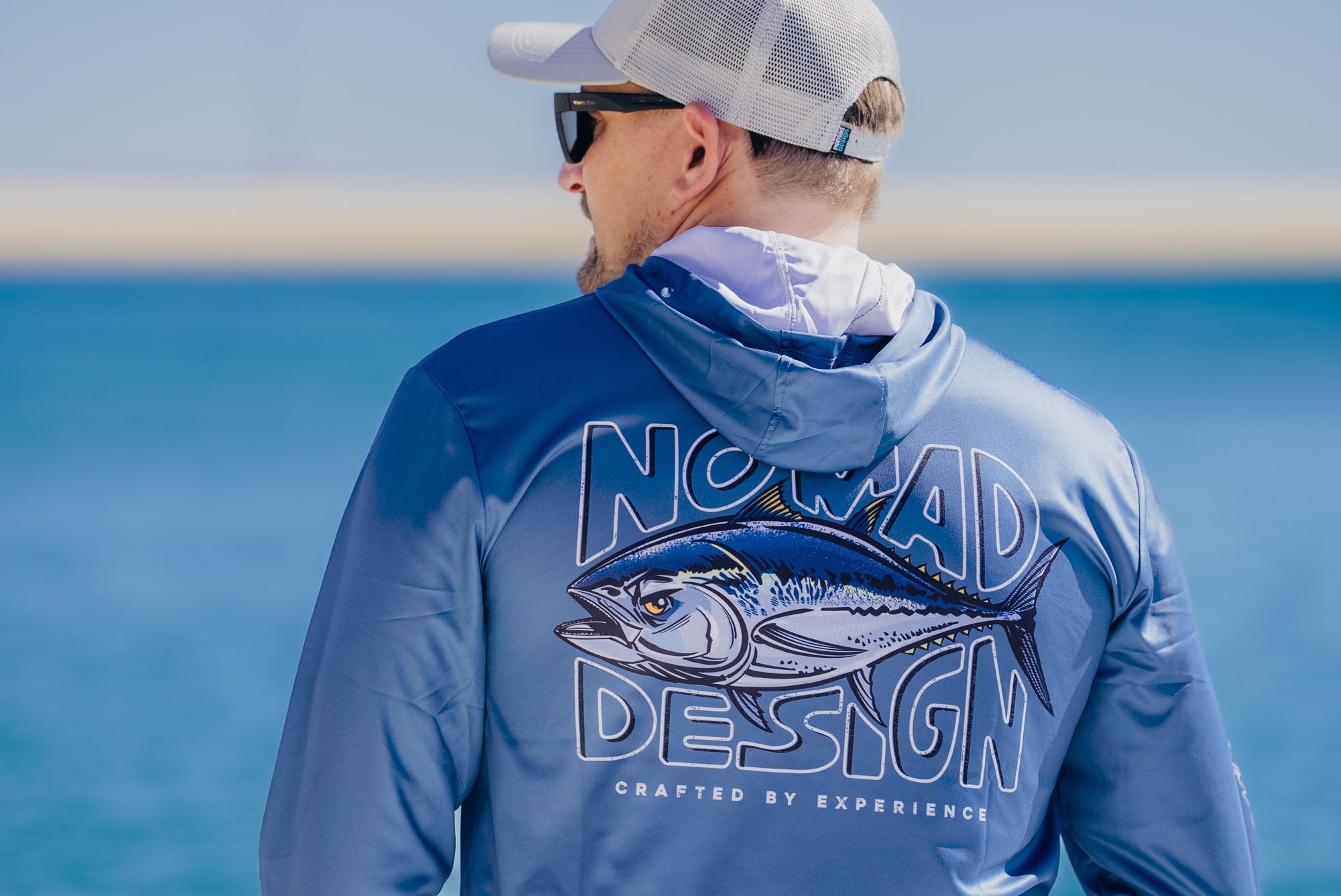 Tech Fishing Shirt with Hood - Breathable UV Protection Performance Wear for Anglers | Ideal for Saltwater Fishing, Boat Trips & Outdoor Adventures