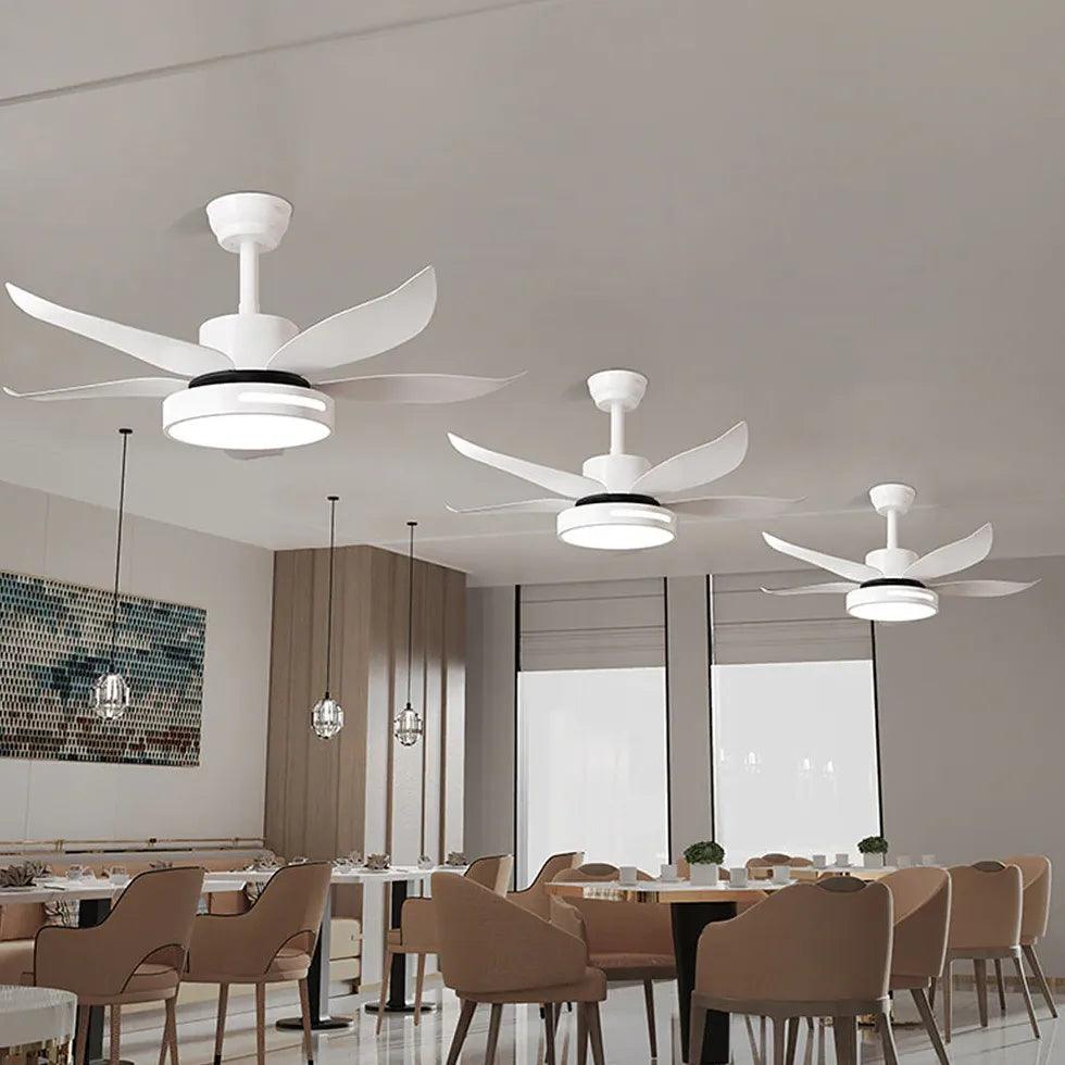 Modern White Ceiling Fan with Light for Restaurants – Energy Efficient & Quiet – Perfect for Dining Areas, Cafes, and Commercial Spaces