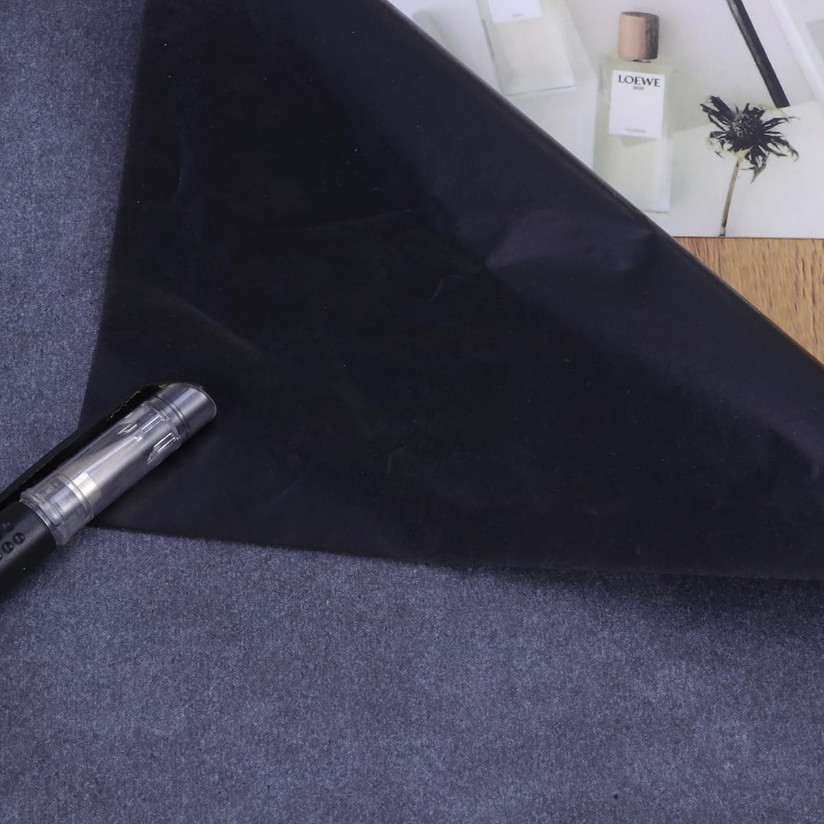 VILLCASE 100 Sheets Black Carbon Paper - Graphite Transfer Tracing Paper for Woodworking, DIY Projects, Artist Sketching on Canvas, Fabric & Paper | Perfect for Lettering, Drawing & Crafting