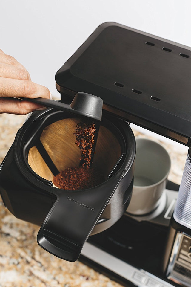 Ninja CF112 Single Serve Coffee Maker with Built-In Milk Frother - Perfect for Home, Office & Small Spaces - Brews Delicious Coffee, Lattes & Cappuccinos
