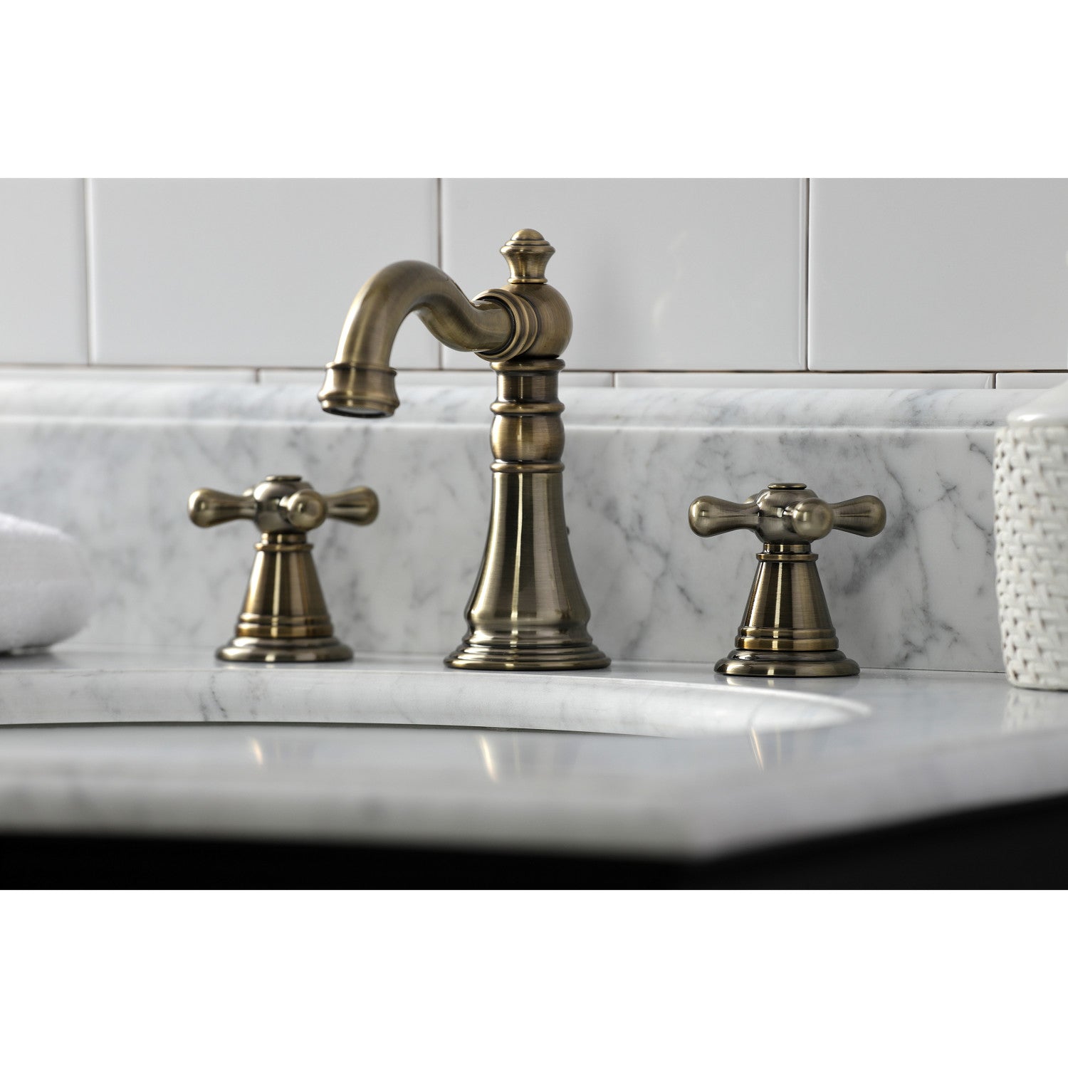 American Classic FSC19733AAX 3-Hole Widespread Bathroom Faucet with Brass Pop-Up Drain - Antique Brass Finish - Perfect for Vintage Style Bathrooms & Powder Rooms