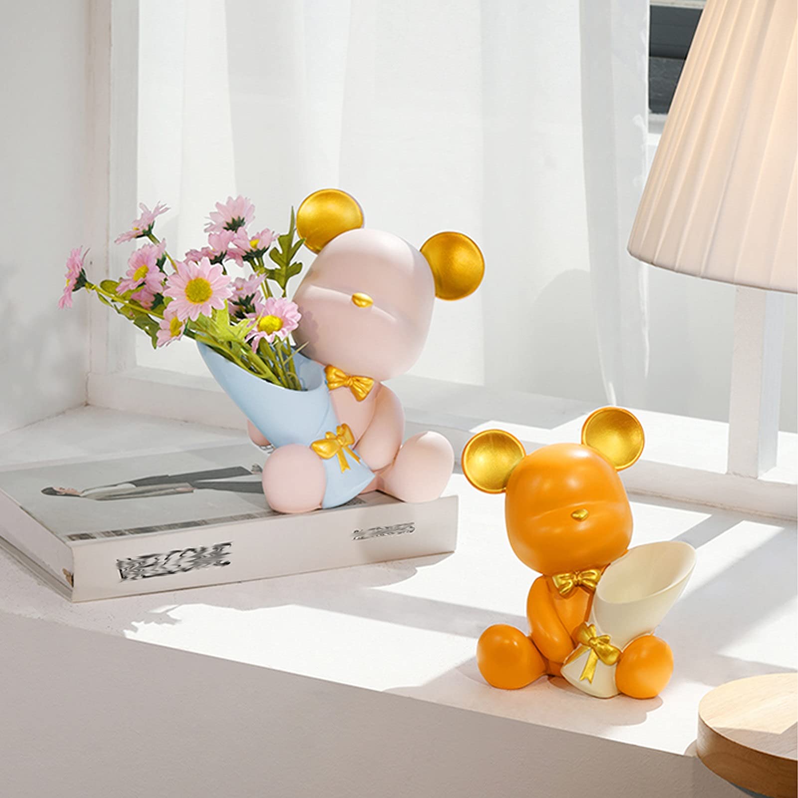 Creative Little Bear Resin Sculpture - Home Decor Statue for Living Room, Desk & Office - Unique Pen Holder & Bouquet Storage - Perfect for Tabletop, Bookshelf & Bar Decor