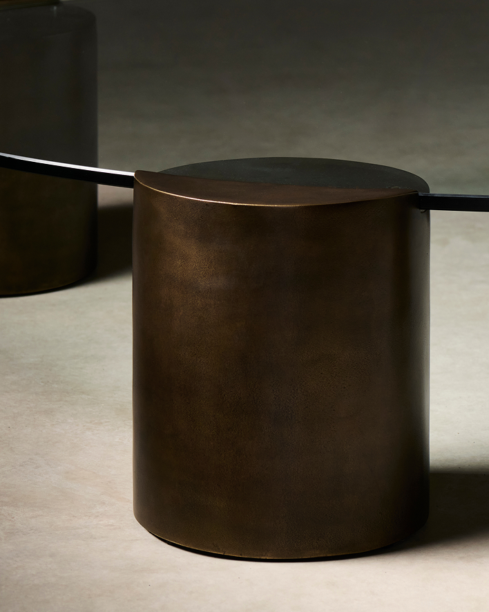 Premium Bronze Finish Home Decor - Elegant & Durable for Living Room, Bedroom & Office Decor