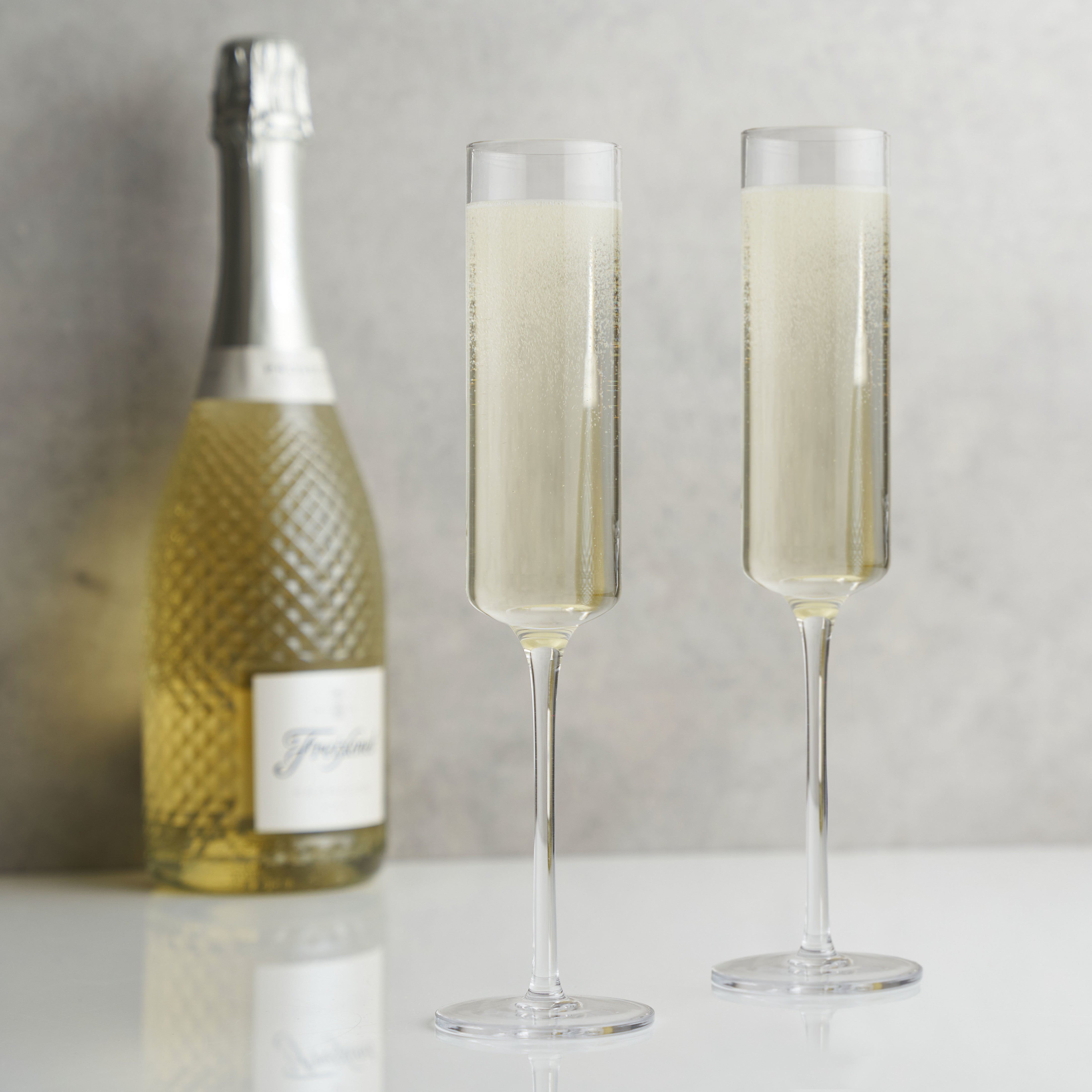 Laurel Crystal Champagne Flutes Set of 2 - Elegant Stemware for Weddings, Anniversaries & Special Occasions - Perfect for Toasting & Celebrations