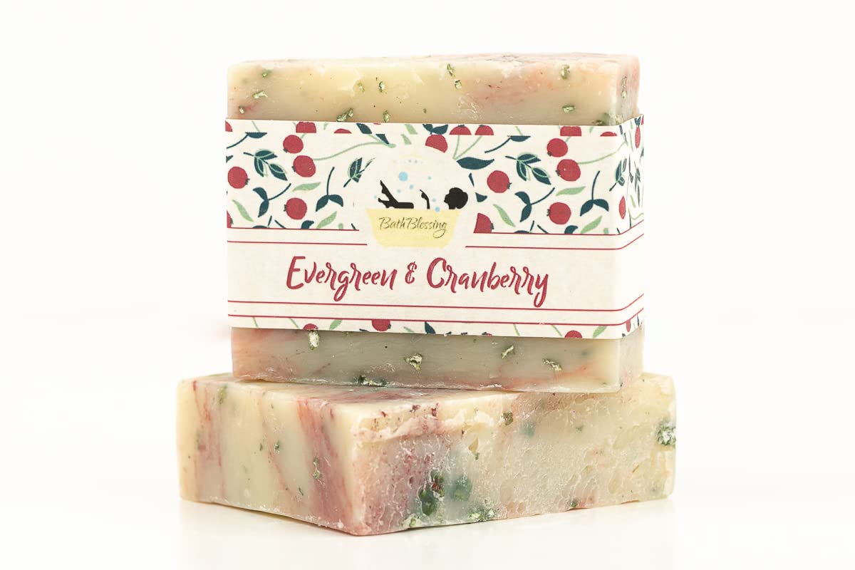Natural Evergreen & Cranberry Handmade Soap - Moisturizing, Aromatic, Vegan - Perfect for Holiday Gifts, Spa Days & Relaxing Baths