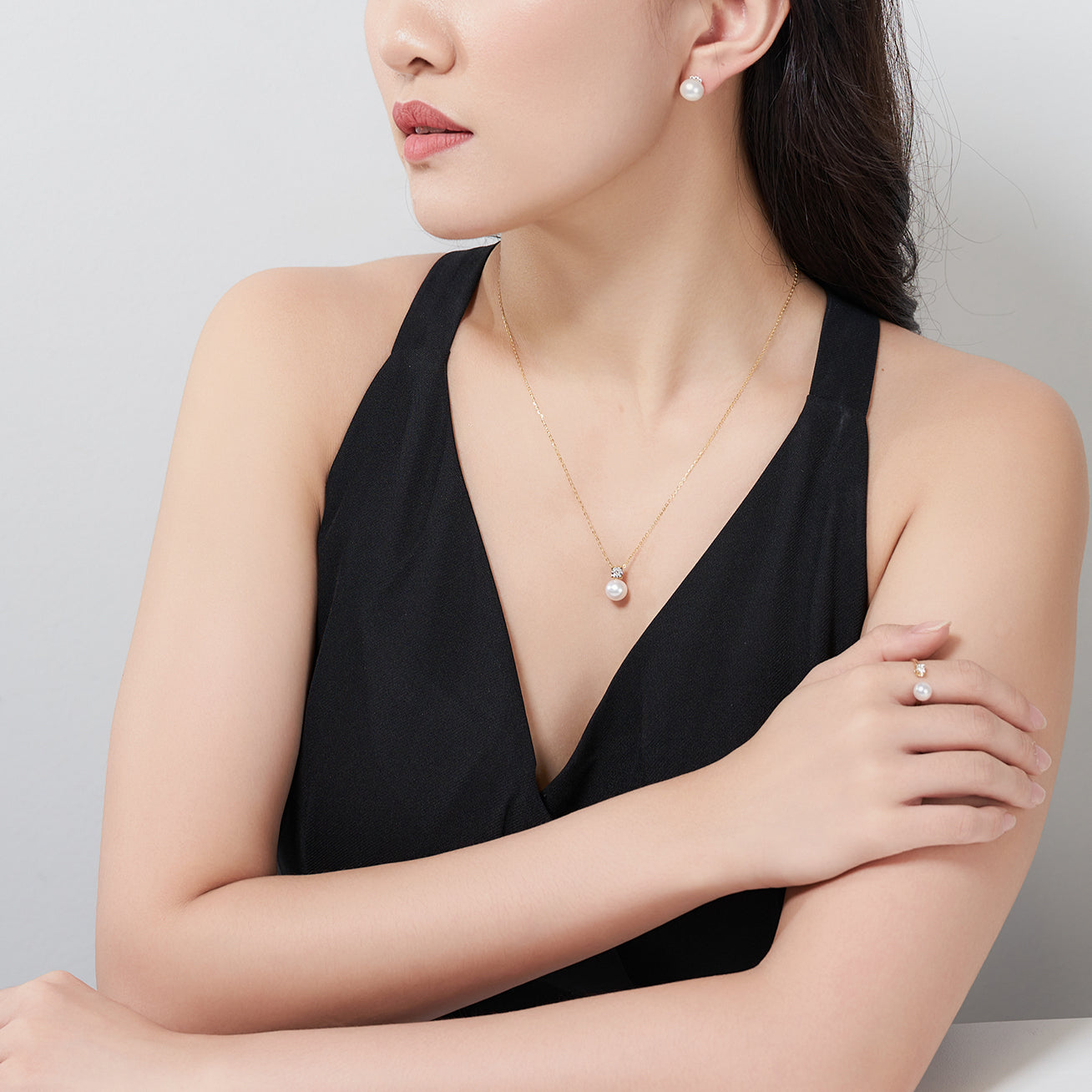 18K Solid Gold Diamond & Freshwater Pearl Necklace for Women - Elegant Bridal Jewelry, Anniversary Gift, and Special Occasion Accessory - KN00095
