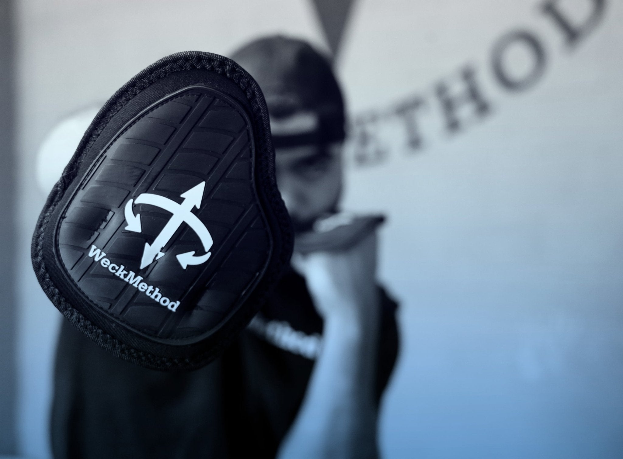WM Punch Pads - Heavy Duty Punching Bag Hand Pads for Boxing, MMA & Martial Arts Training - Perfect for Gym, Home Workouts & Professional Fighters
