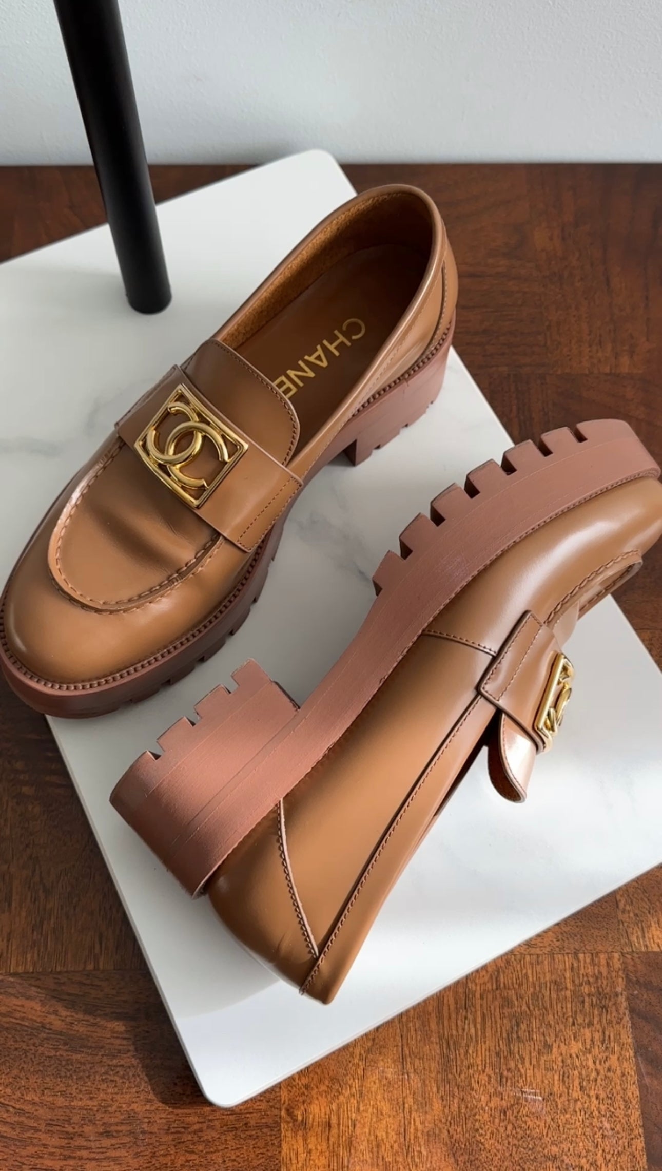 Chanel 2023 Tan Glossed Leather CC Tread Loafers Size 37 - Women's Luxury Designer Shoes for Work, Office & Formal Occasions