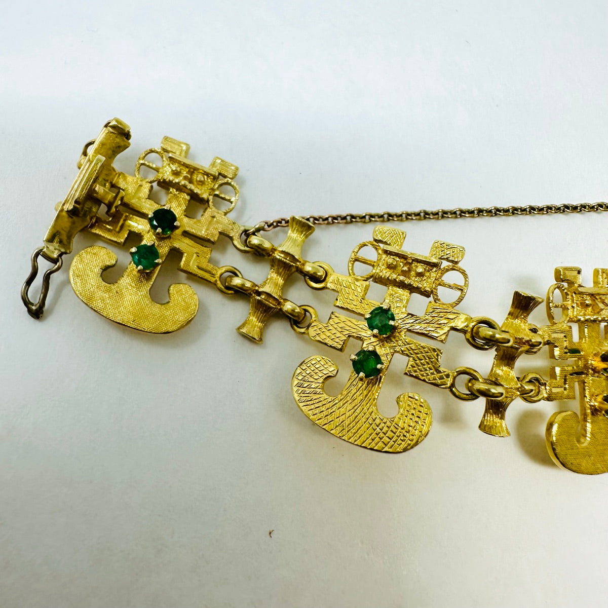 18K Gold and Emerald Bracelet for Women - Elegant Jewelry Gift for Birthday, Anniversary & Special Occasions