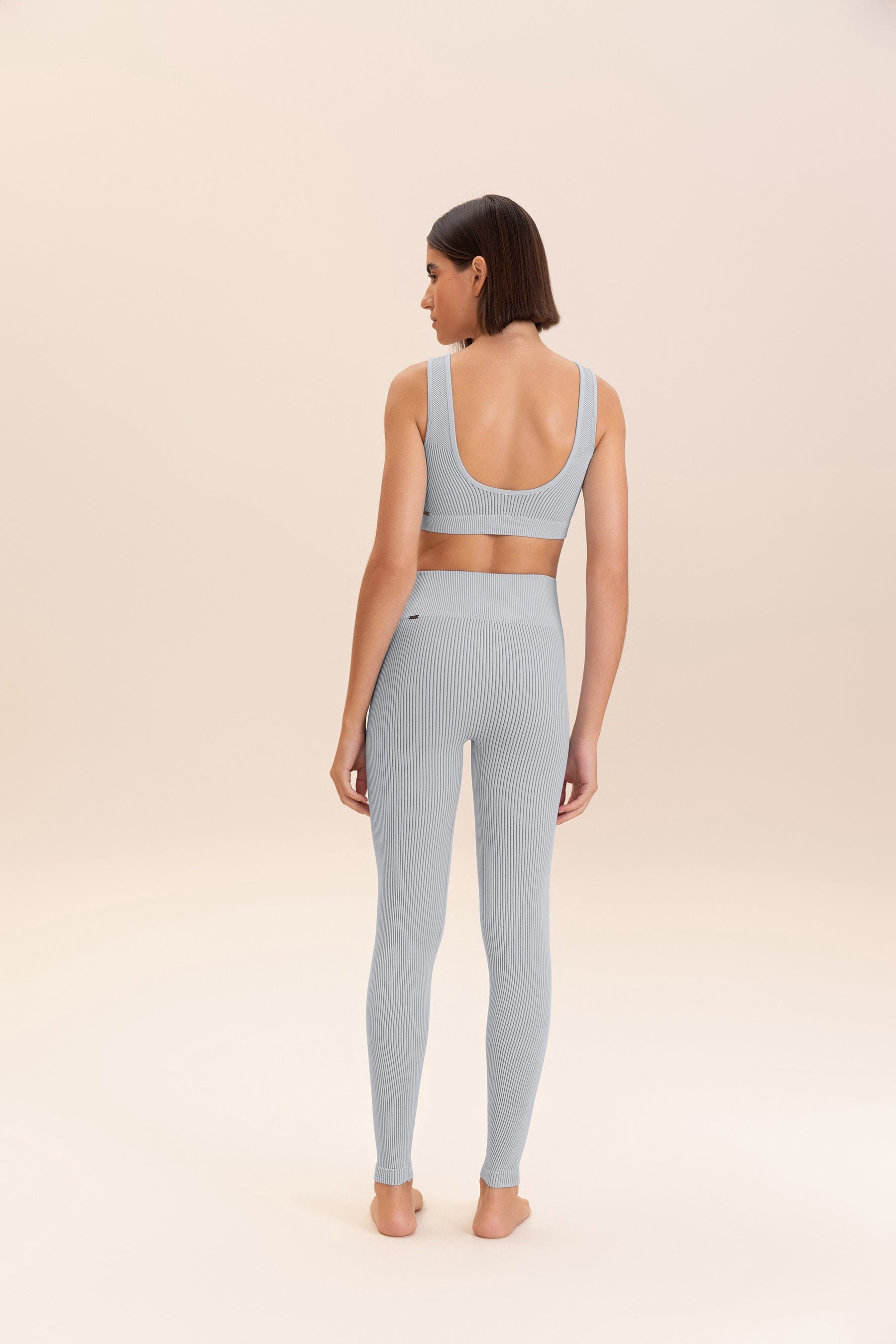 Rib Classic Seamless V-Neck Sports Bra for Women - High Support Workout Top for Running, Yoga & Gym - Comfortable Breathable Activewear