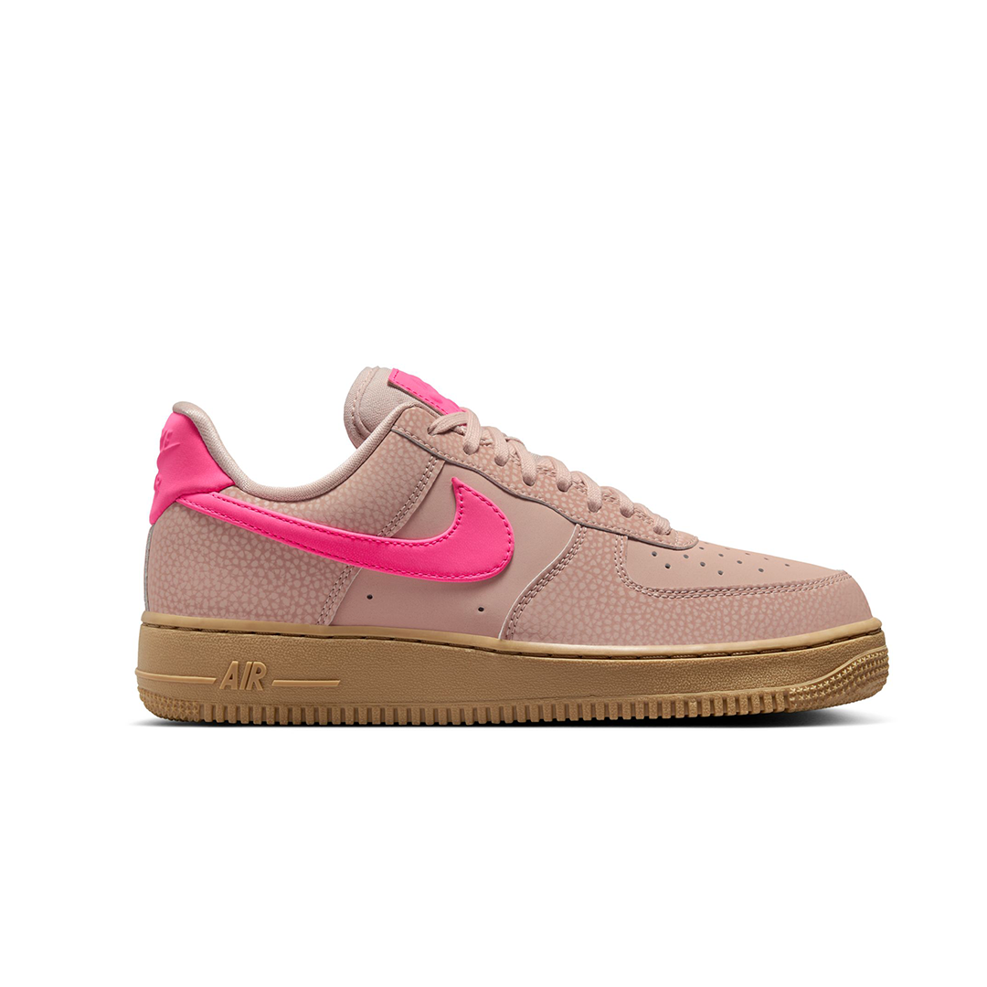 Nike Women's Air Force 1 '07 Sneakers - Particle Beige & Hyper Pink | Casual Athletic Shoes for Women | Perfect for Streetwear, Gym & Everyday Fashion