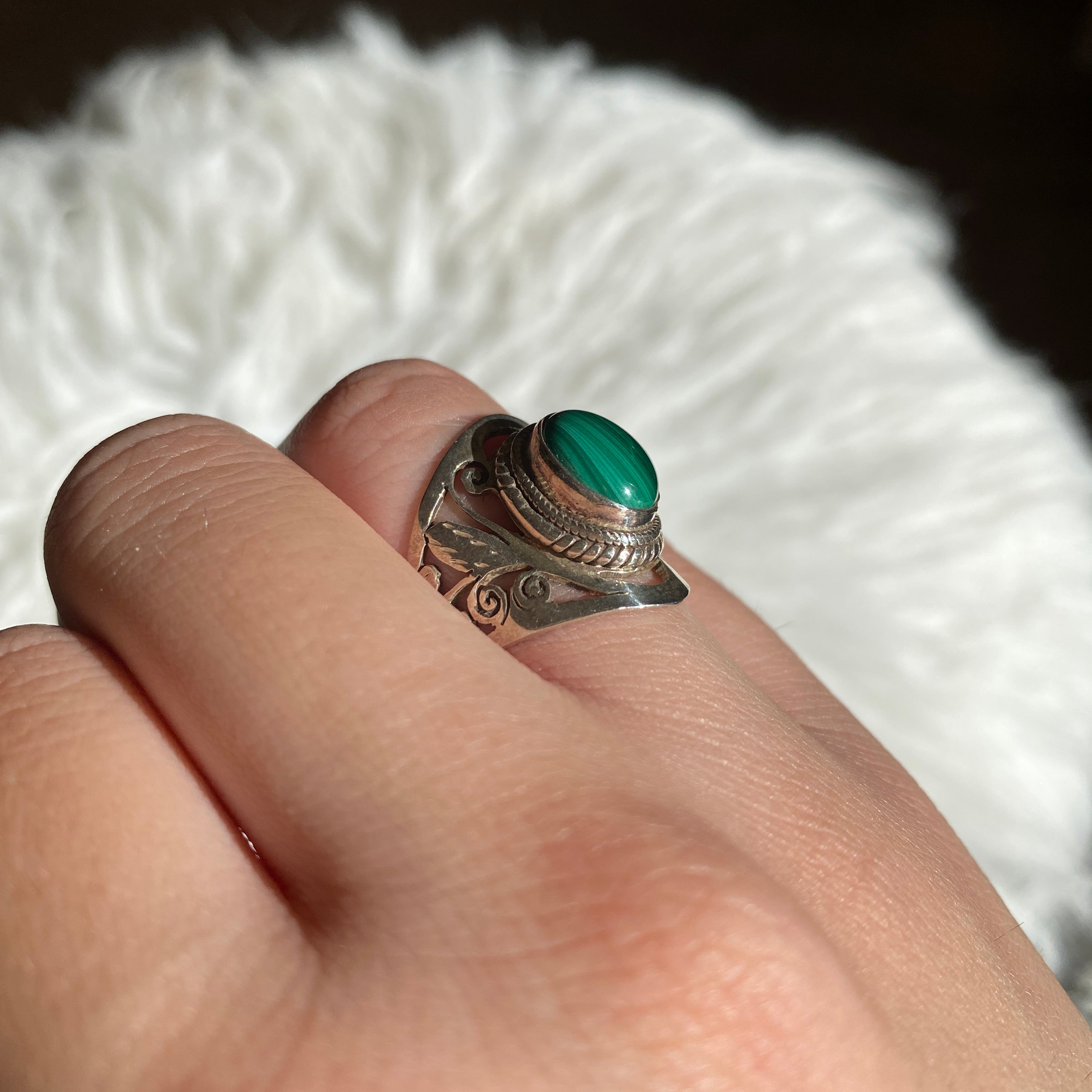 Malachite Oval Cabochon Ring with Detailed Banding - Size 6 - KRGJ340 - Perfect for Boho Jewelry, Gift Giving & Special Occasions