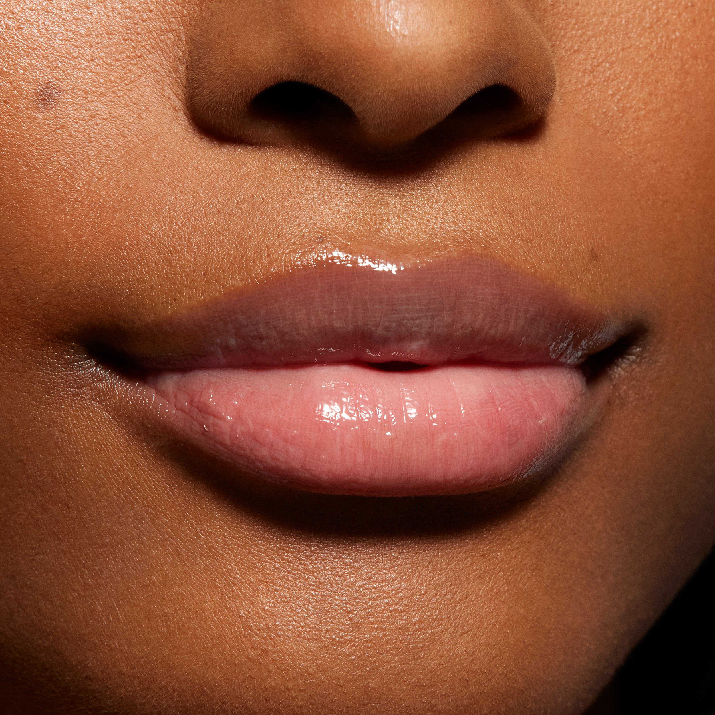Hydrating Lip Oil for Dry Lips - Moisturizing & Nourishing Treatment - Perfect for Daily Use & Night Care