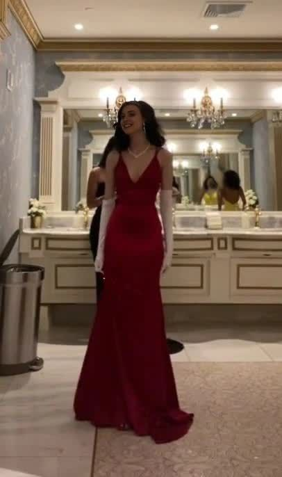 Burgundy Mermaid Long Prom Dresses for Women - Elegant V Neck Evening Gown J4673 for Homecoming, Formal Events & Special Occasions