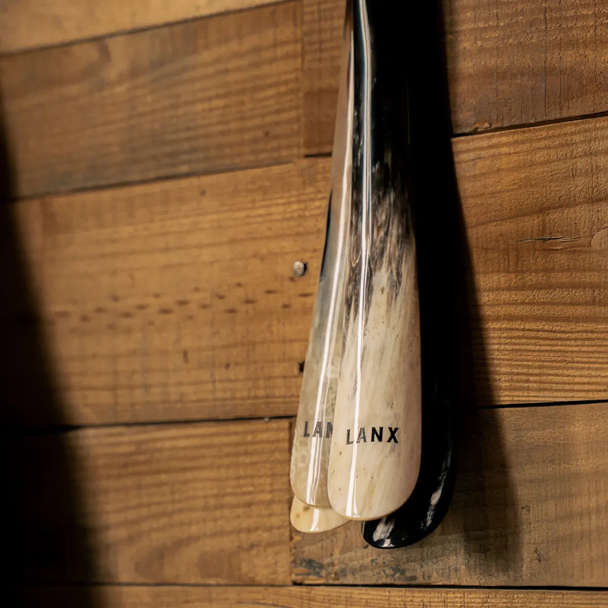 Premium Carnforth Long Shoehorn - Durable Stainless Steel Shoe Horn for Men & Women - Easy Slip-On Assistance for Boots, Sneakers & Dress Shoes - Perfect for Elderly & People with Mobility Issues
