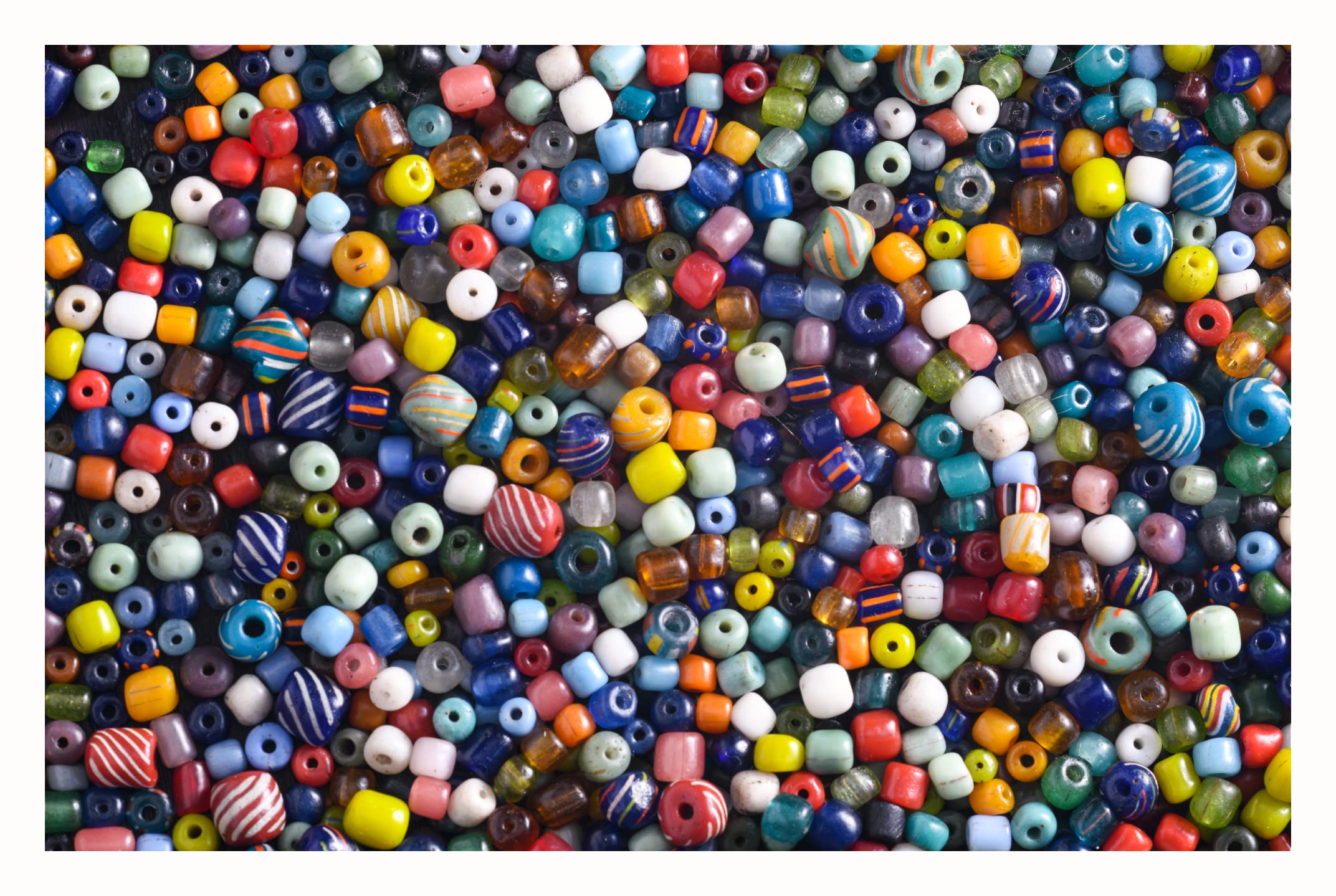 700+ Glass Tradewind Spacer Beads Assortment - 1.5mm to 3mm Multi-Color Beads for Jewelry Making, DIY Crafts & Bracelet Designs