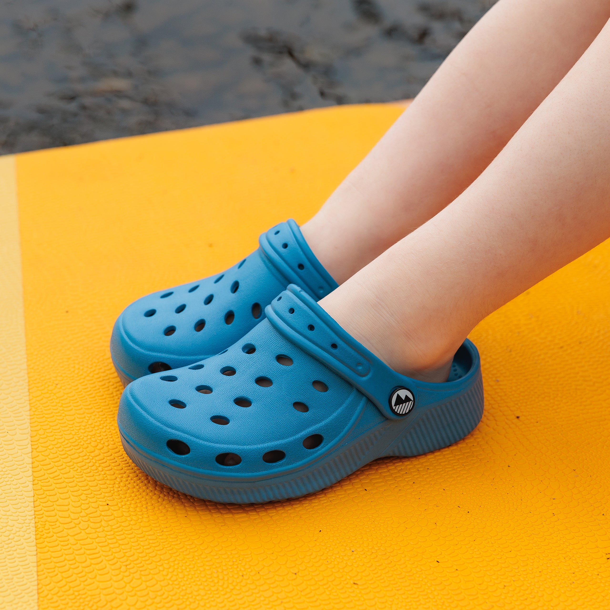 Breathable Kids' Slippers - Soft & Comfortable Ventilated Clogs for Boys & Girls - Perfect for Indoor Play, Beach, Pool & Backyard Fun