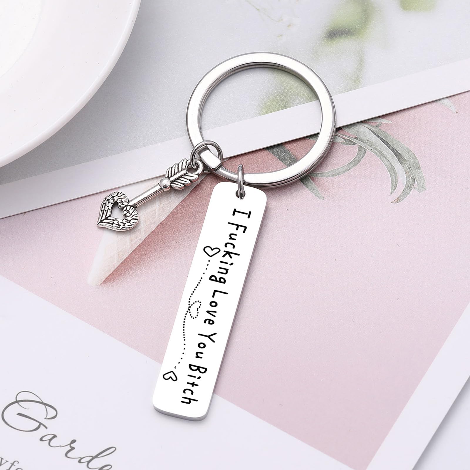 Best Friend Keychain - Cute Friendship Jewelry Gift for Women, Sister, BFF - Personalized Engraved Keyring for Birthday, Christmas, Anniversary - Perfect for Everyday Carry, Gifts for Besties & Loved Ones