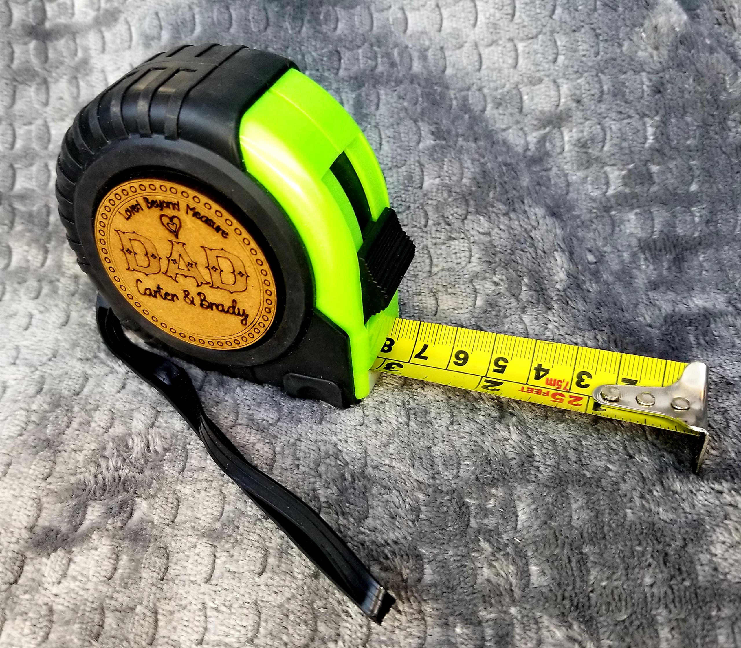 Personalized Wooden Tape Measure for Dad - Custom Engraved with 1-6 Kids Names - 25 Ft Real Wood Ruler - Unique Christmas Gift for Father | Perfect for DIY Projects, Home Renovations & Woodworking